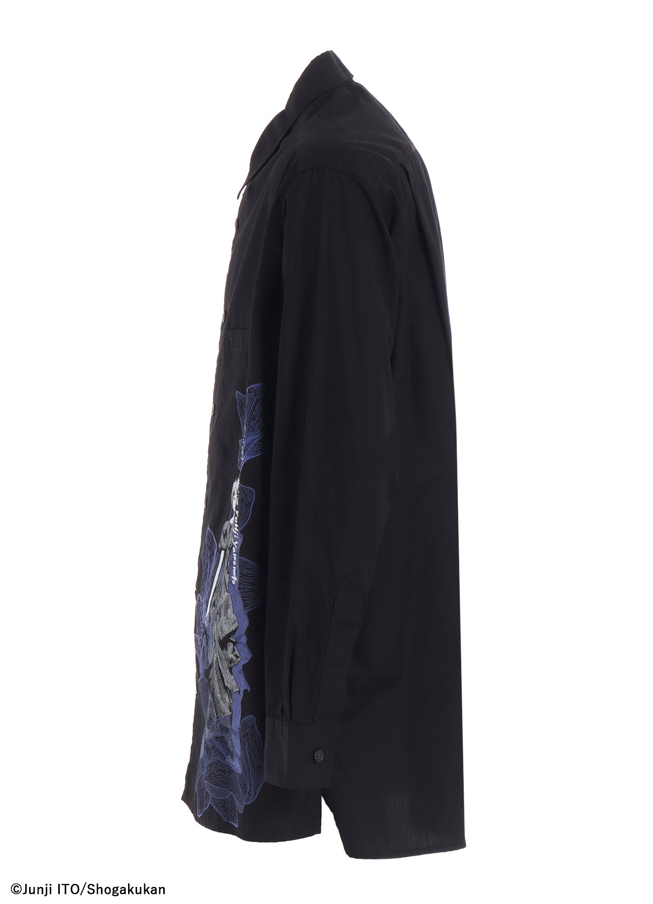 S'YTE × JUNJI ITO -UZUMAKI- AZAMI WEARING YOHJI YAMAMOTO PRINTED SHIRT