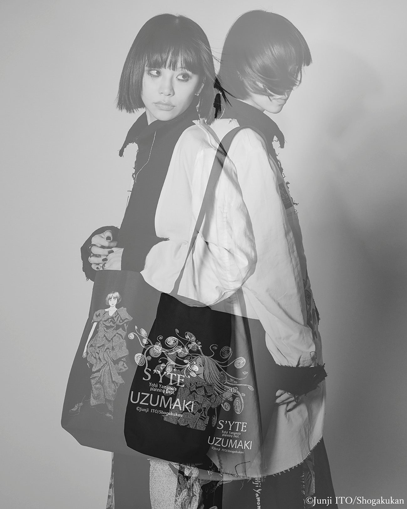S'YTE × JUNJI ITO -UZUMAKI- KIRIE＆AZAMI  WEARING YOHJI YAMAMOTO PRINTED BAG