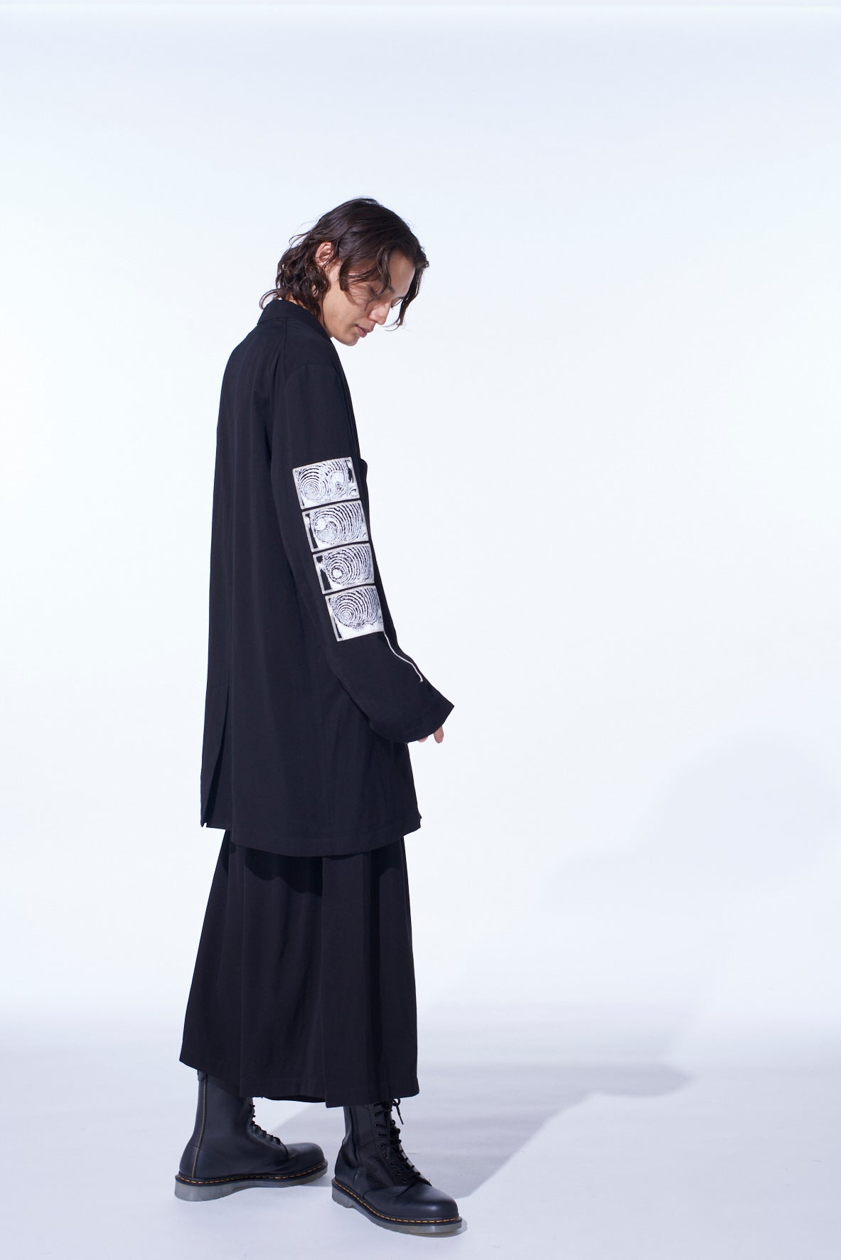 S'YTE × JUNJI ITO -UZUMAKI- AZAMI WEARING YOHJI YAMAMOTO PRINTED JACKET