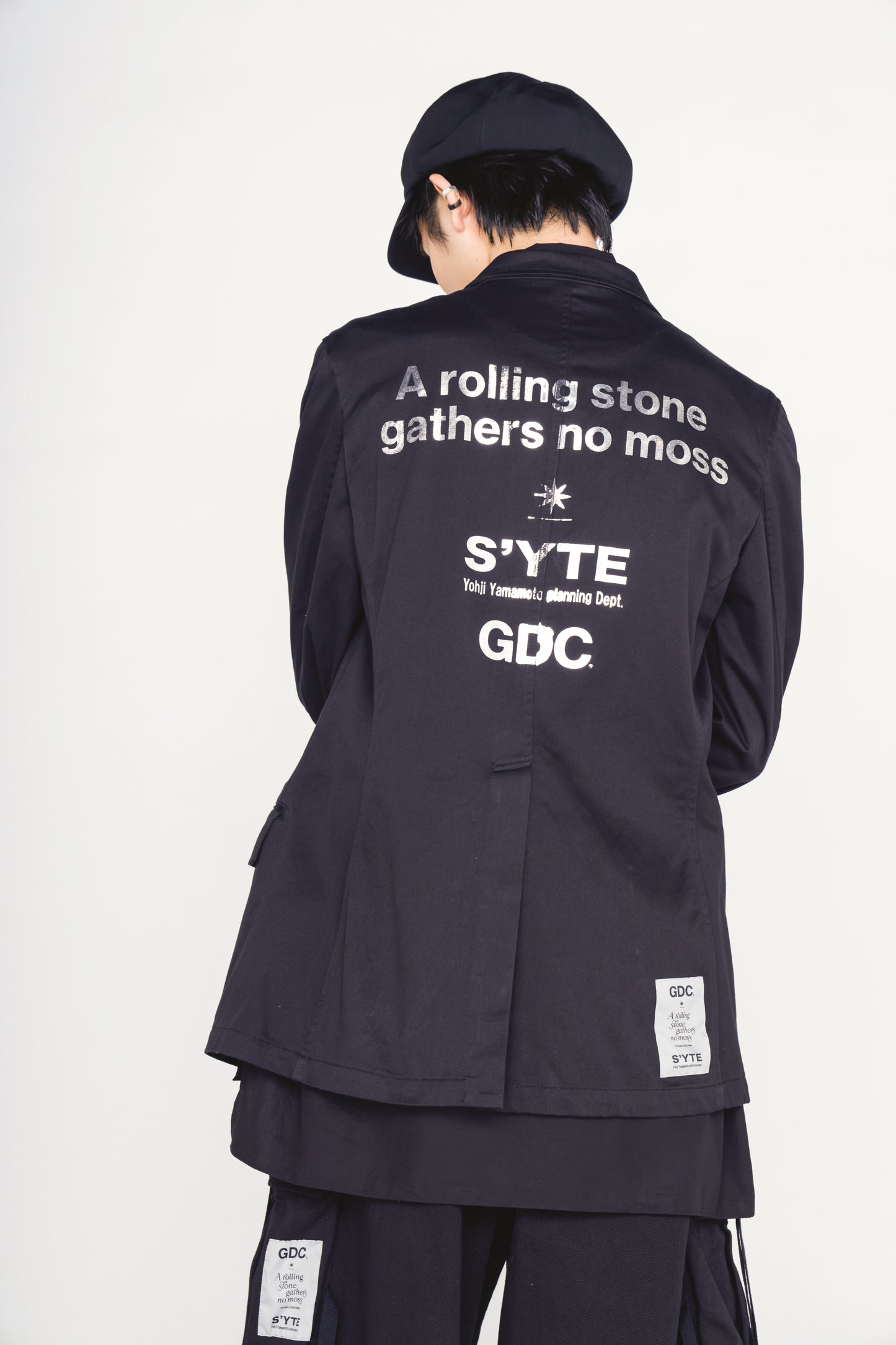 -S’YTE × GDC Collaborate Collection-WEPON CLOTH LOGO-PRINTED 5 BUTTON TAILORED JACKET