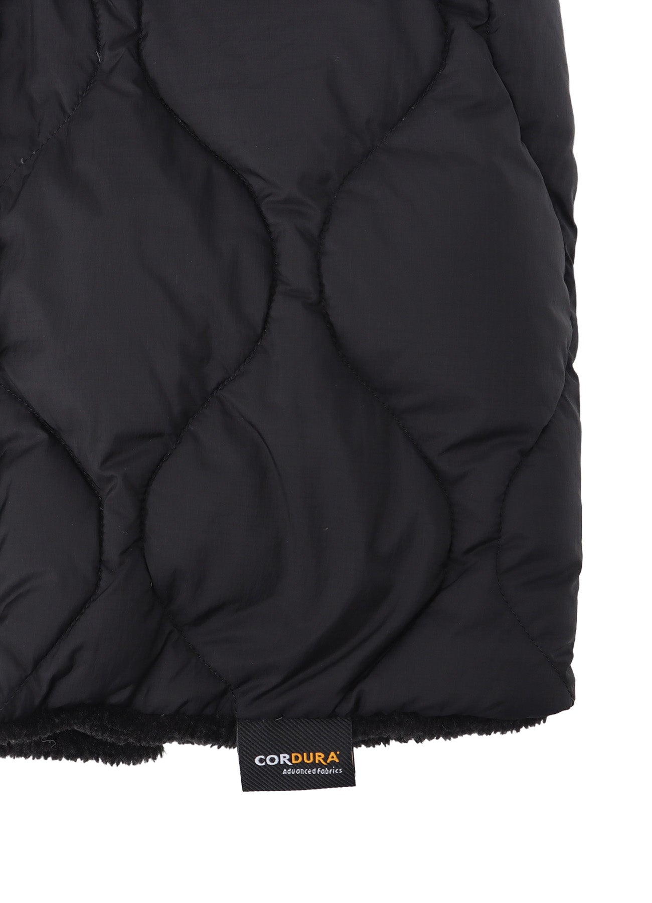 【S'YTE X TAION】REVERSIBLE QUILTED DOWN SCARF WITH BLACK FLEECE LINING