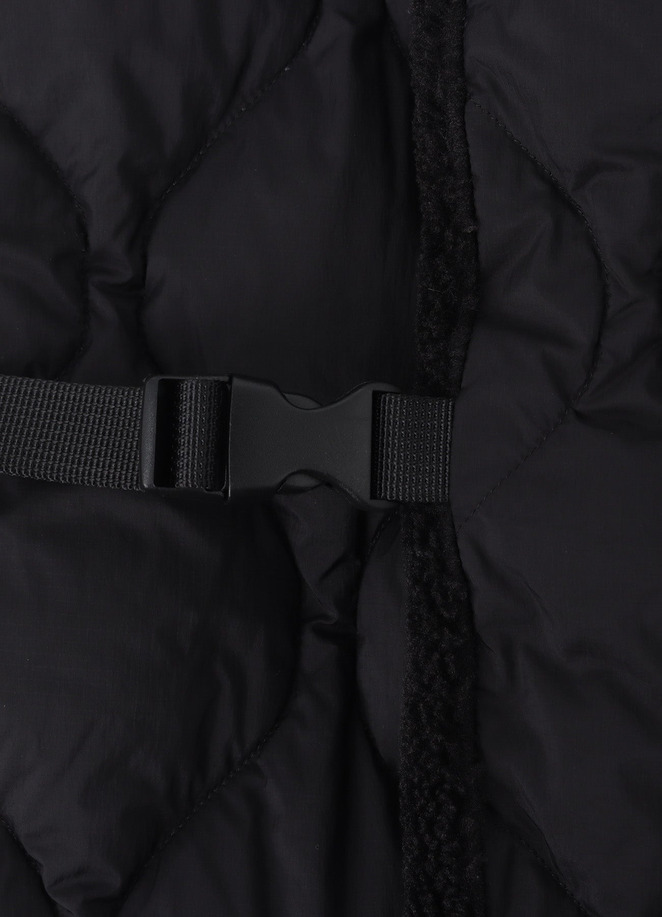 s'yte by Yohji Yamamoto×TAION サイト バイ ヨウジヤマモト タイオン REVERSIBLE QUILTED DOWN SCARF WITH BLACK FLEECE LINING ダウンスカーフ  ブラック S'YTE X TAION REVERSIBLE QUILTED DOWN SCARF WITH BLACK FLEECE