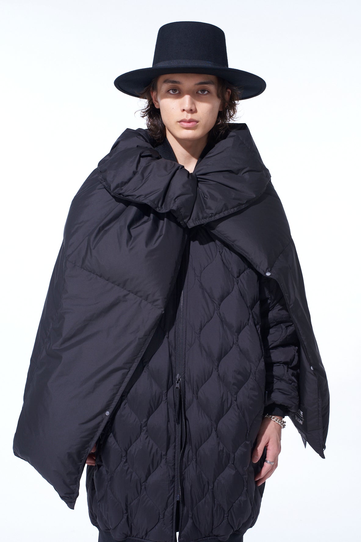 【S'YTE X TAION】VERSATILE QUILTED DOWN BLANKET