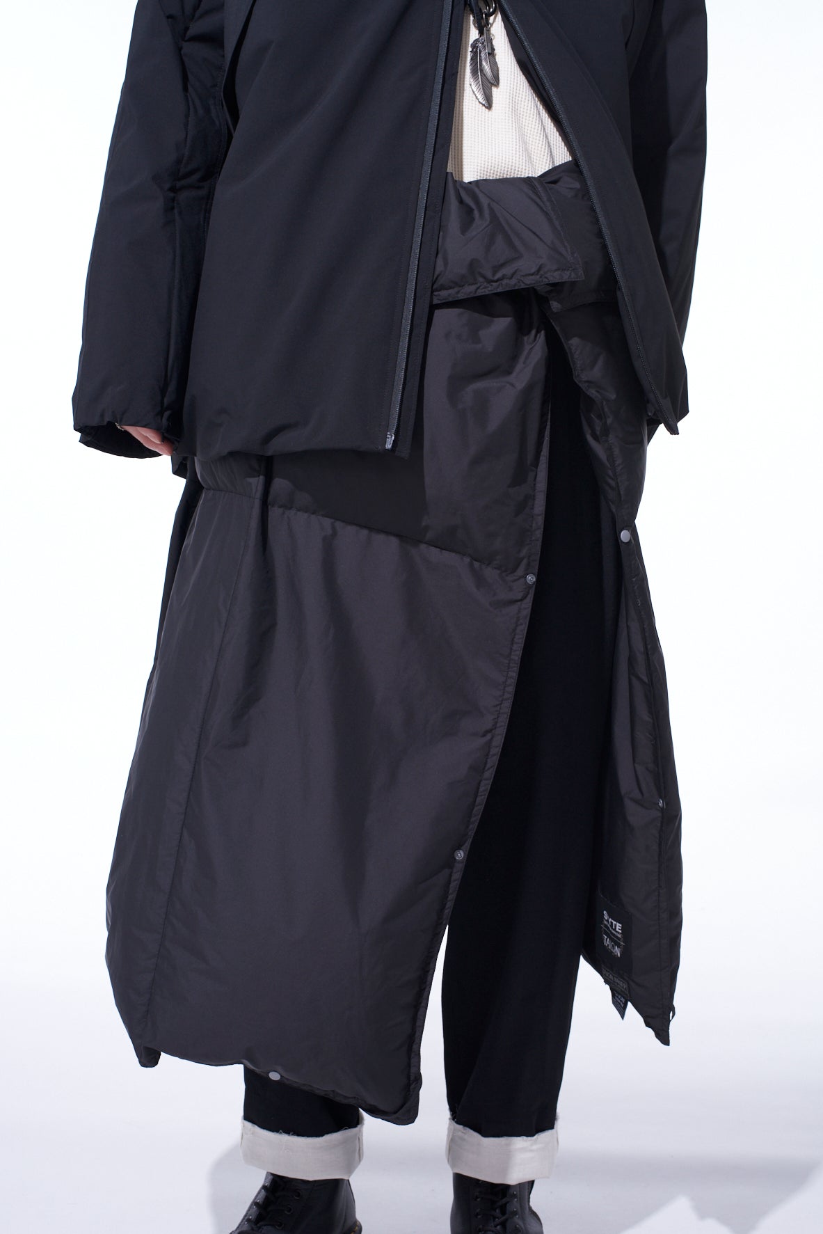 【S'YTE X TAION】VERSATILE QUILTED DOWN BLANKET