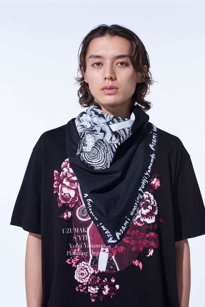 S'YTE × JUNJI ITO -UZUMAKI- AZAMI WEARING YOHJI YAMAMOTO SCARF