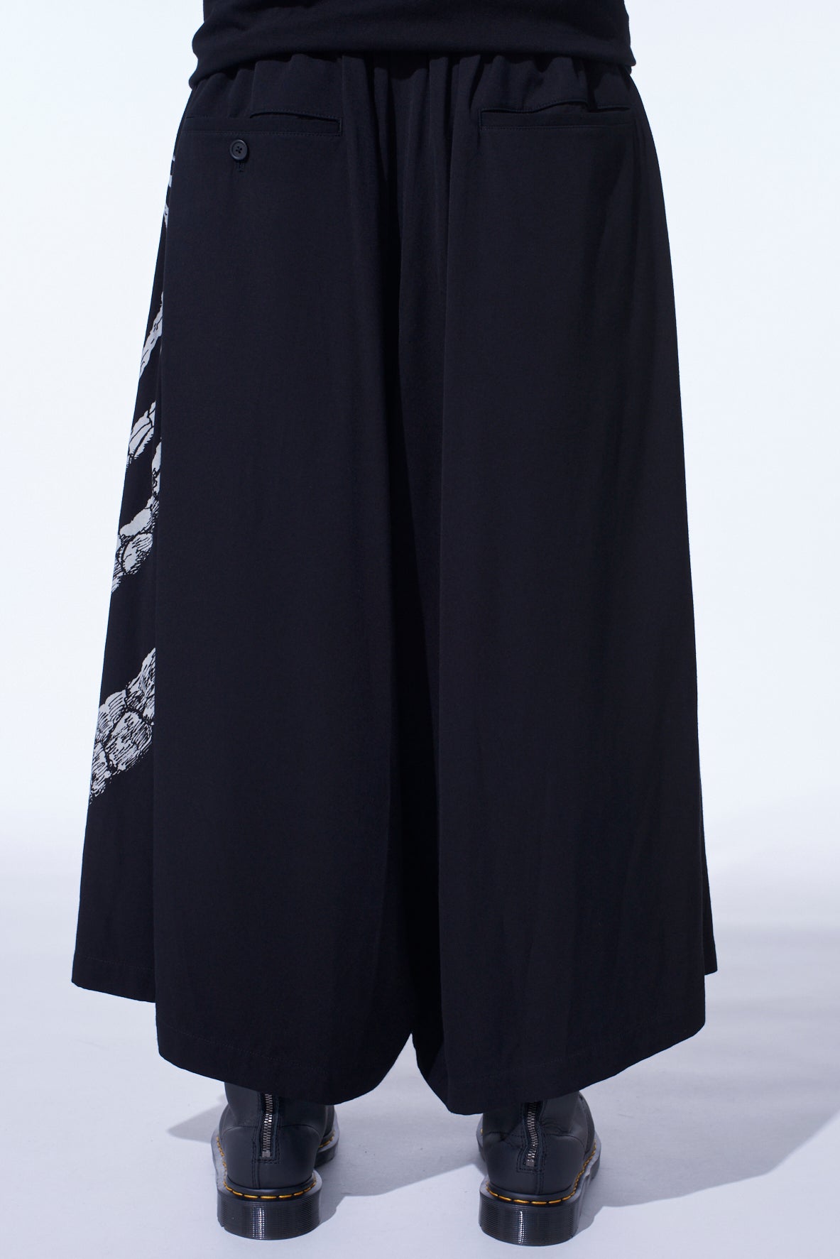 S'YTE × JUNJI ITO -UZUMAKI- THE SPIRAL PRINTED CULOTTE PANTS