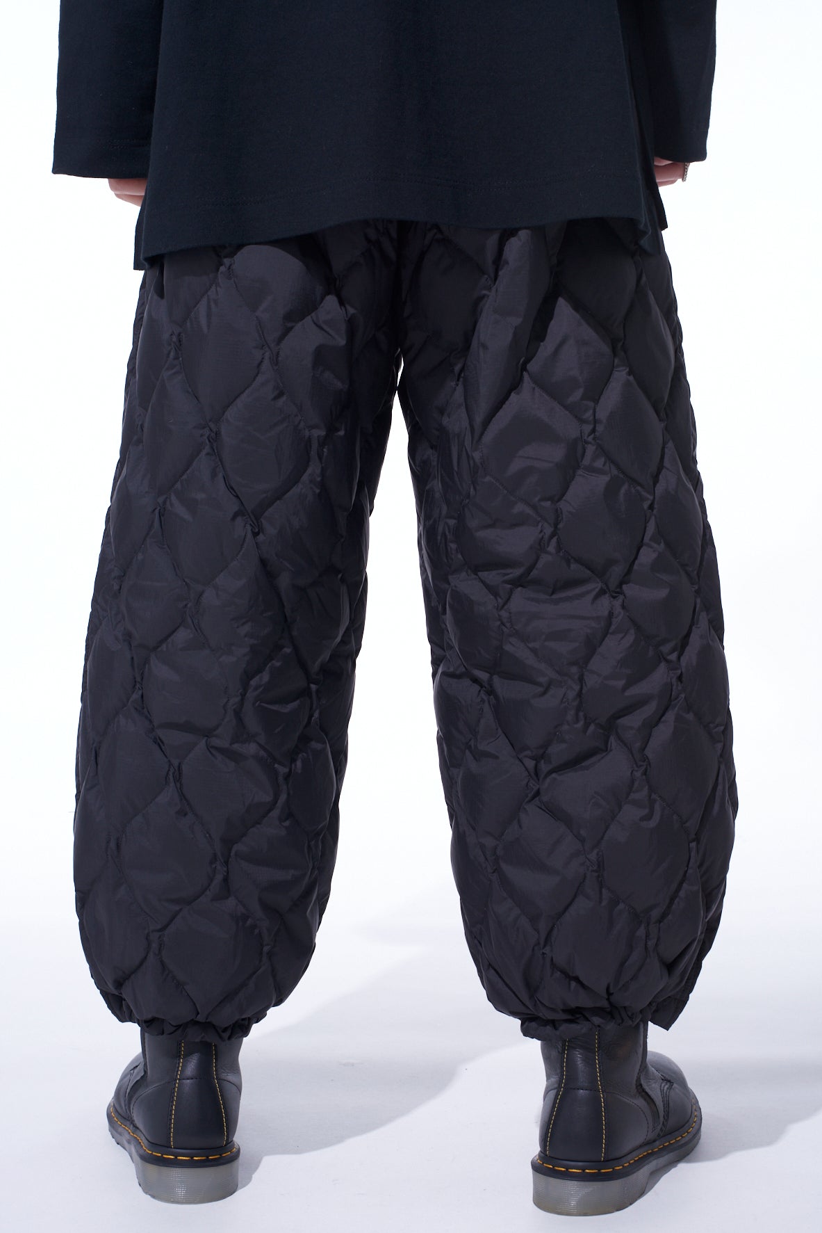 【S'YTE X TAION】ELASTIC-HEM QUILTED DOWN PANTS