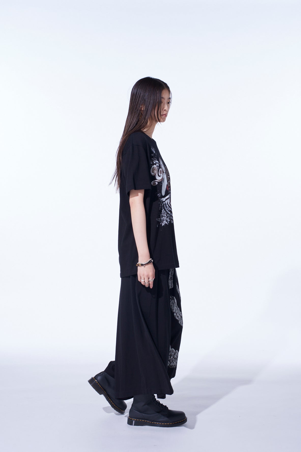 S'YTE × JUNJI ITO -UZUMAKI- KIRIE'S SPIRAL DRESS GRAPHIC T-SHIRT