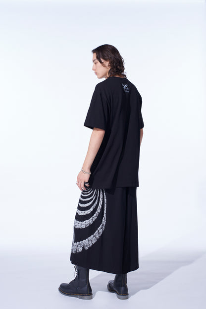 S'YTE × JUNJI ITO -UZUMAKI- KIRIE’S SPIRAL DRESS GRAPHIC T-SHIRT