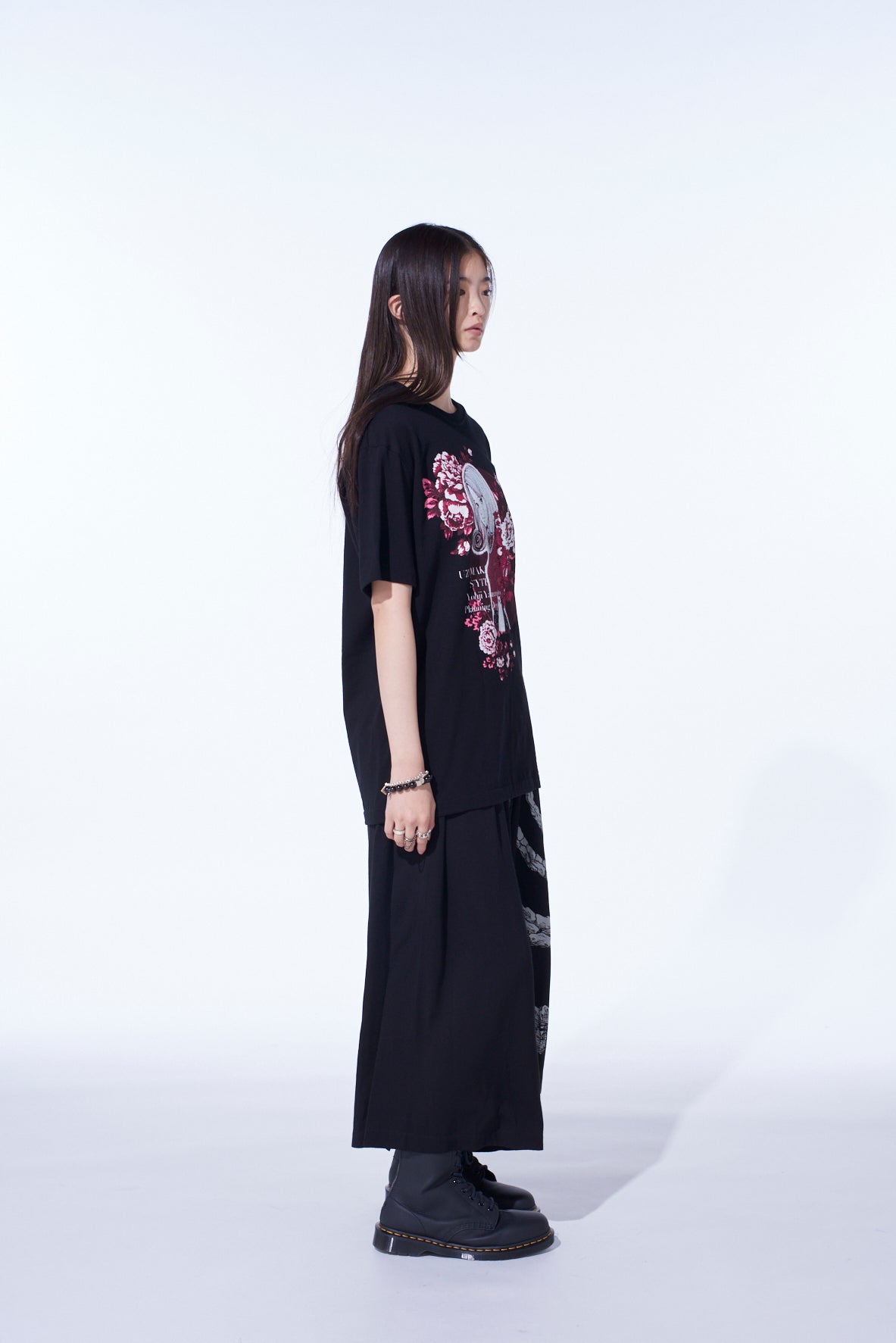 S'YTE × JUNJI ITO -UZUMAKI- FLOWER AND KIRIE GRAPHIC T-SHIRT – THE