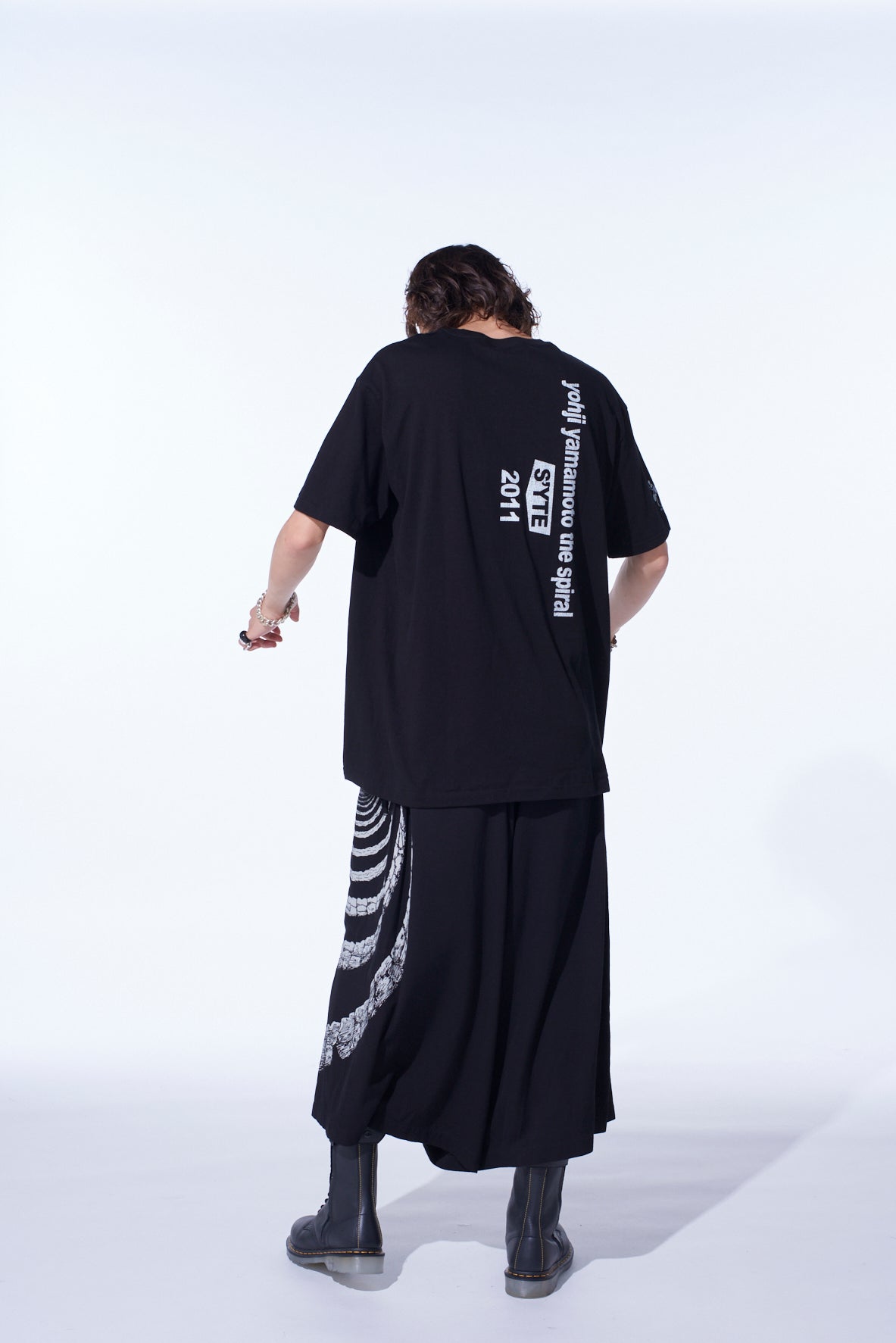 S'YTE × JUNJI ITO -UZUMAKI- THE SPIRAL GRAPHIC T-SHIRT