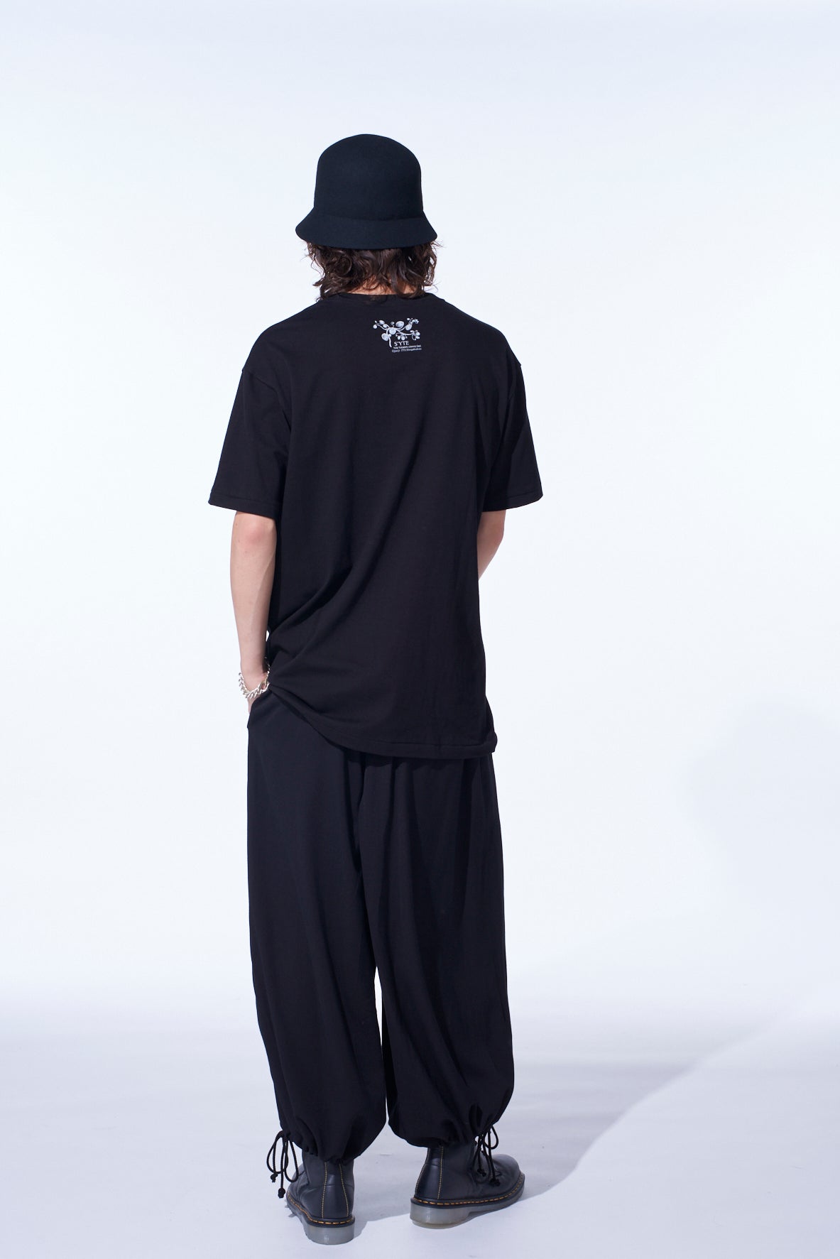 S'YTE × JUNJI ITO -UZUMAKI- AZAMI WALTZ FOR S’YTE GRAPHIC T-SHIRT