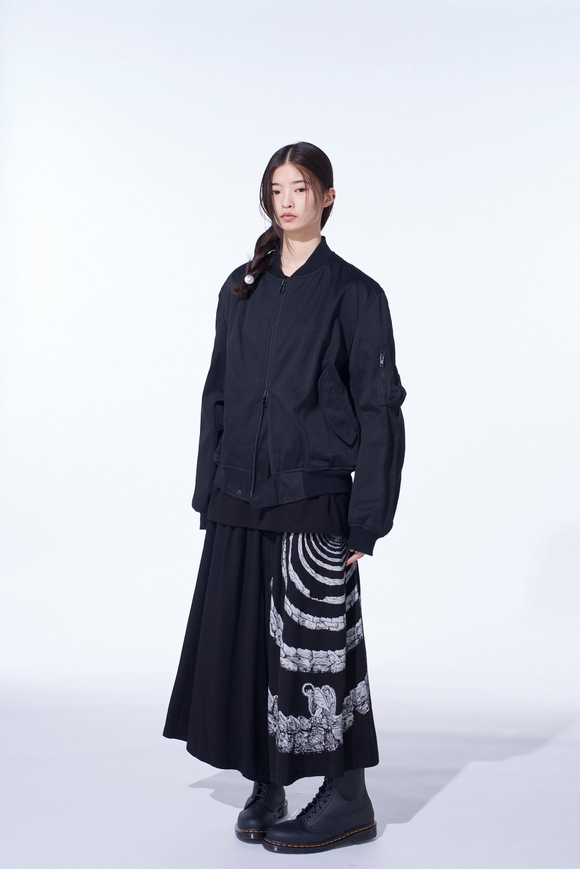 S'YTE × JUNJI ITO -UZUMAKI- AZAMI EMBROIDERY BOMBER JACKET