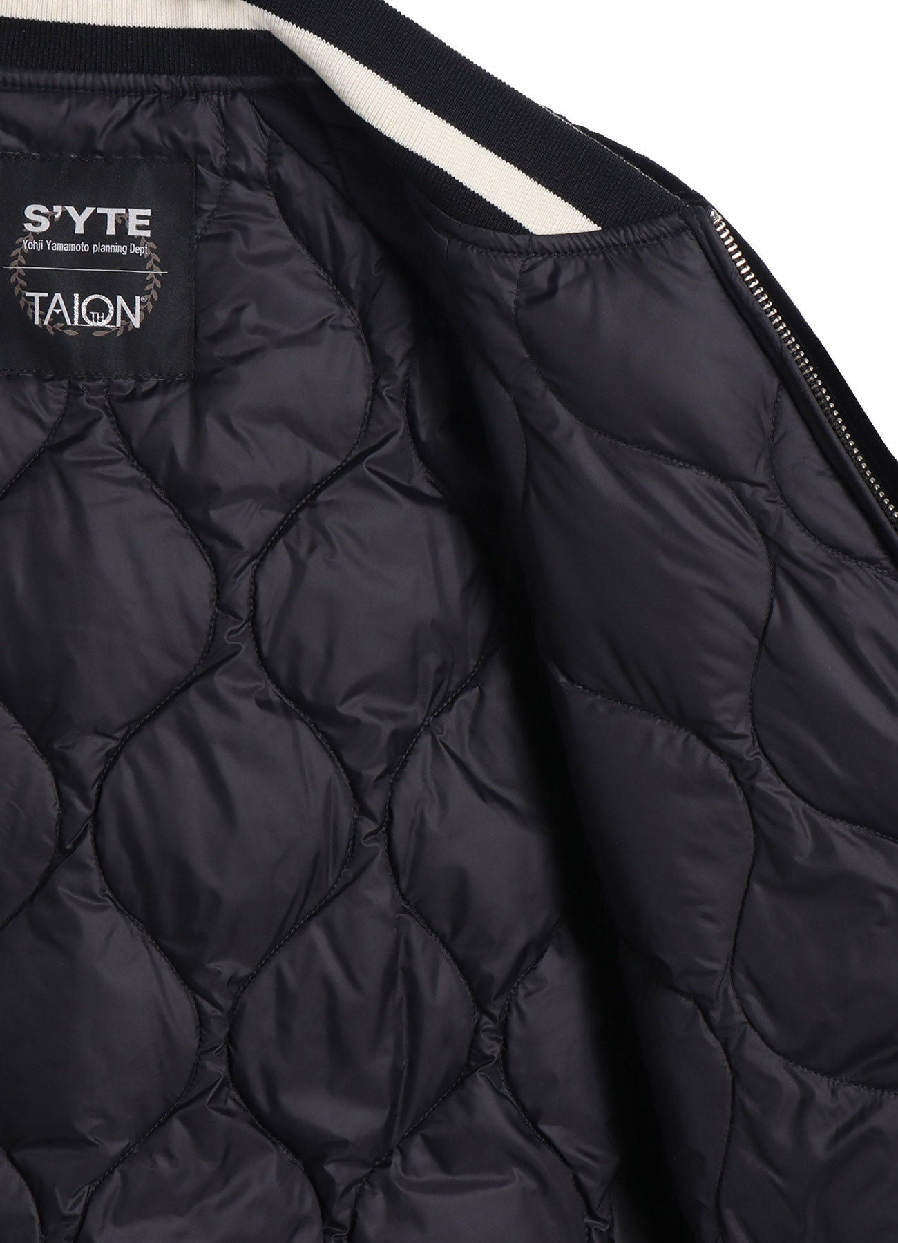 S'YTE X TAION】EMBROIDERY QUILTED DOWN REVERSIBLE BOMBER JACKET