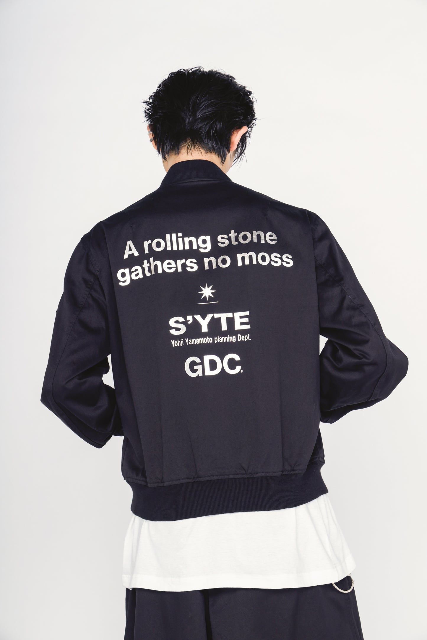 -S’YTE × GDC Collaborate Collection-WEPON CLOTH LOGO-PRINTED BOMBER JACKET