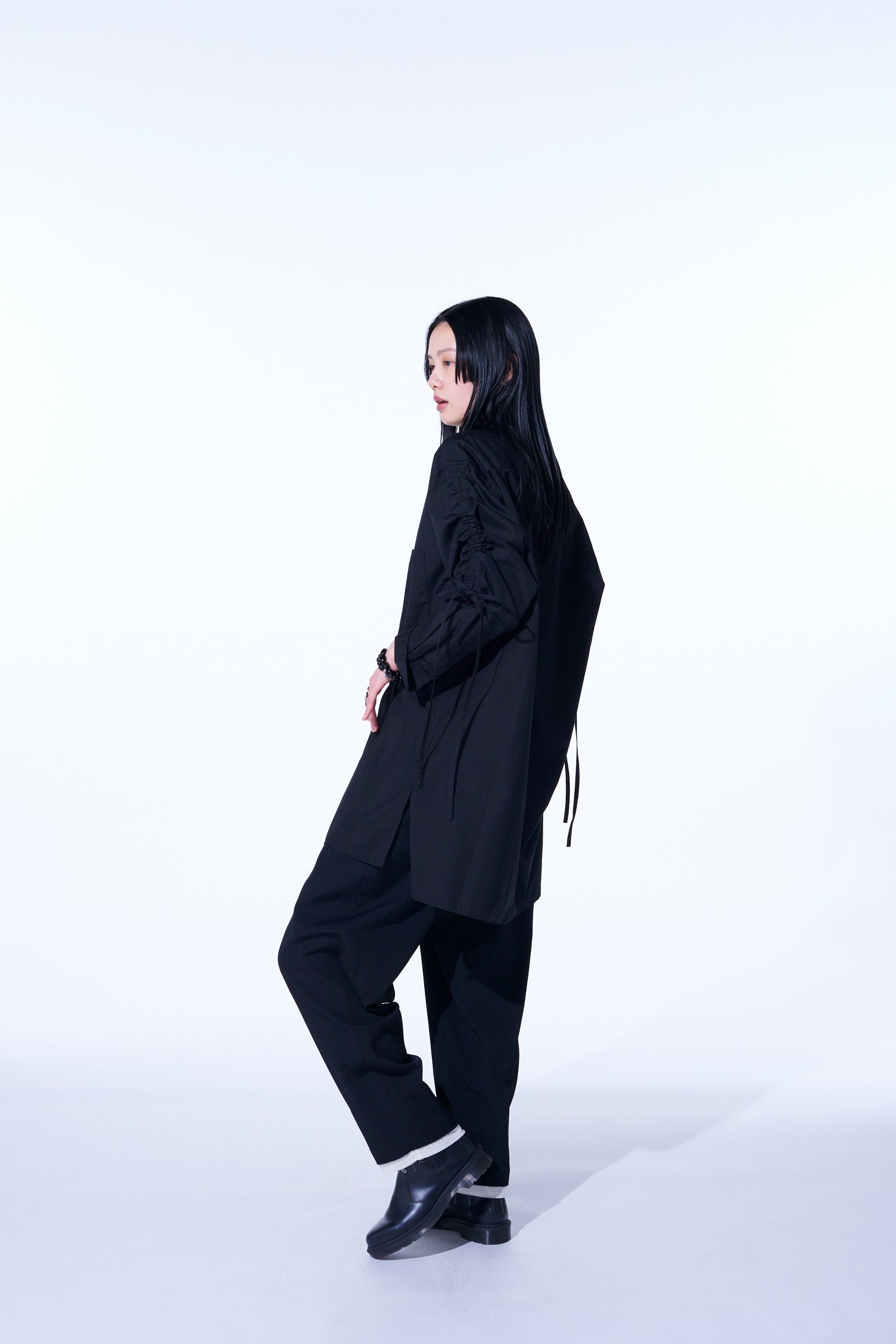 COTTON BROAD CLOTH OVERSIZED SHIRT WITH GATHERED STRINGS