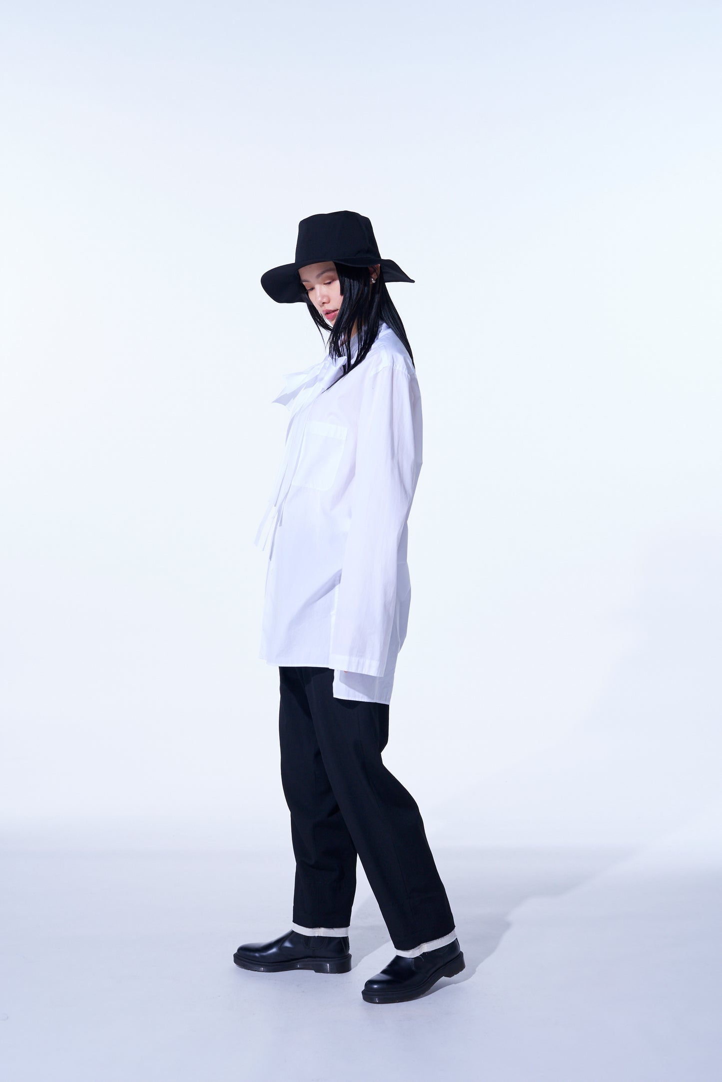 COTTON BROAD CLOTH BOW COLLAR SHIRT