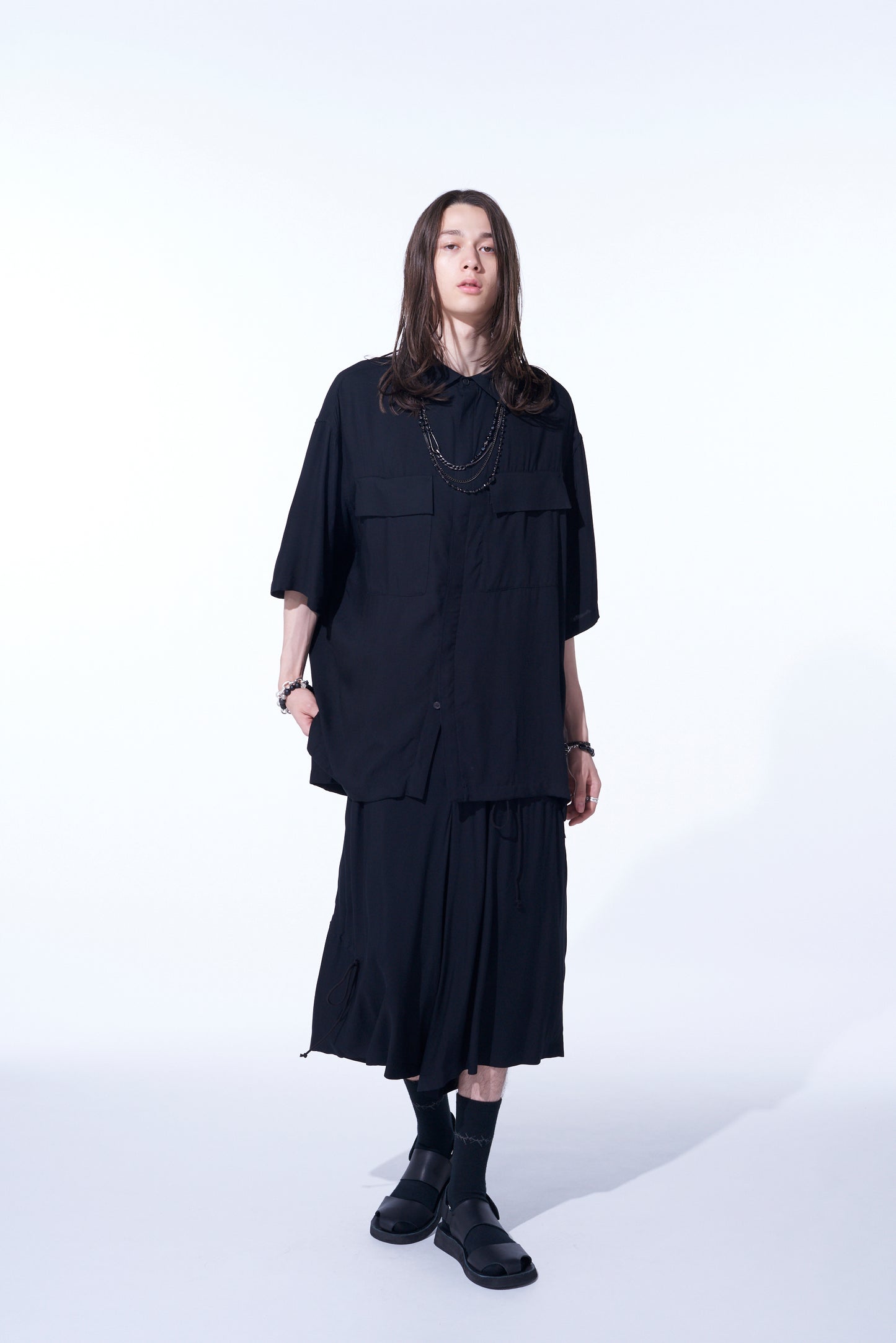 RAYON WASHER TWILL OVERSIZED SHORT-SLEEVE SHIRT WITH FLAP POCKETS