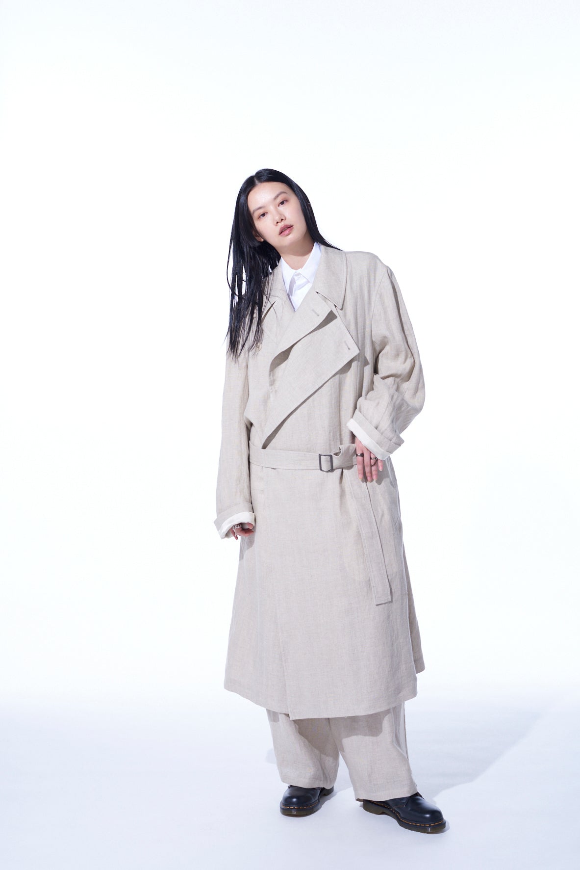 LINEN GAUZE DOUBLE-BREASTED COAT WITH DOUBLE-TAILORED LEFT FRONT