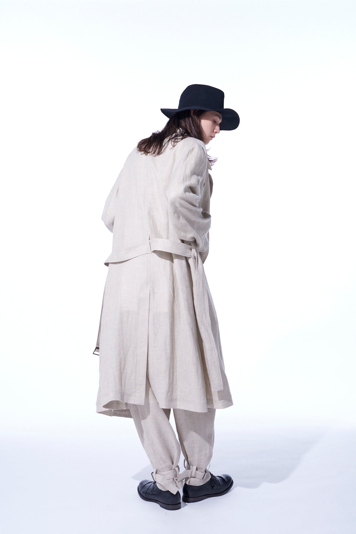 LINEN GAUZE DOUBLE-BREASTED COAT WITH DOUBLE-TAILORED LEFT FRONT