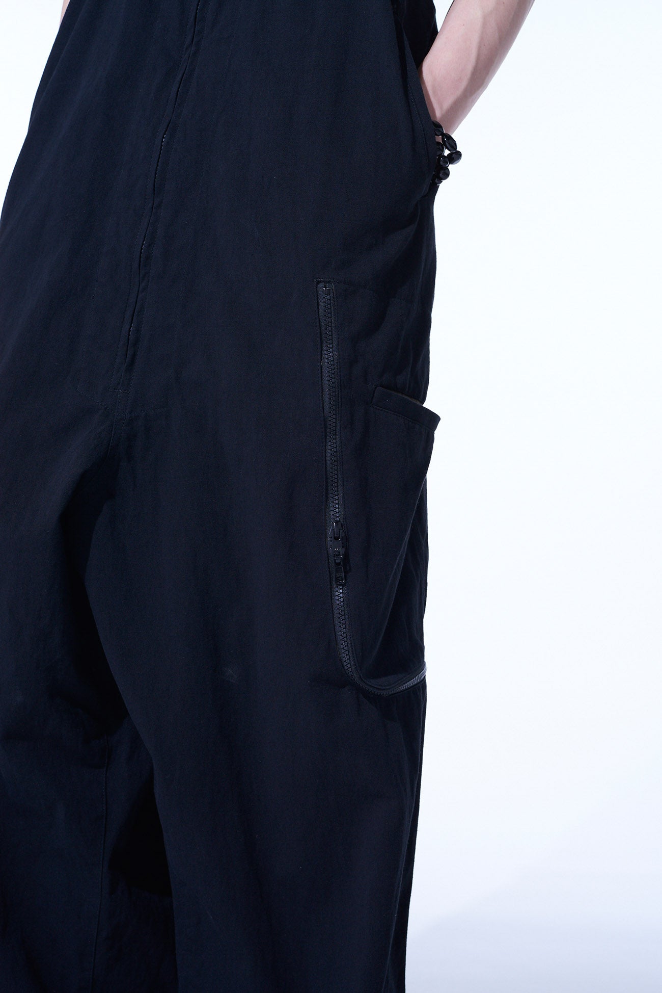 COTTON/HEMP TWILL GUSSETED ZIPPERED POCKET OVERALL