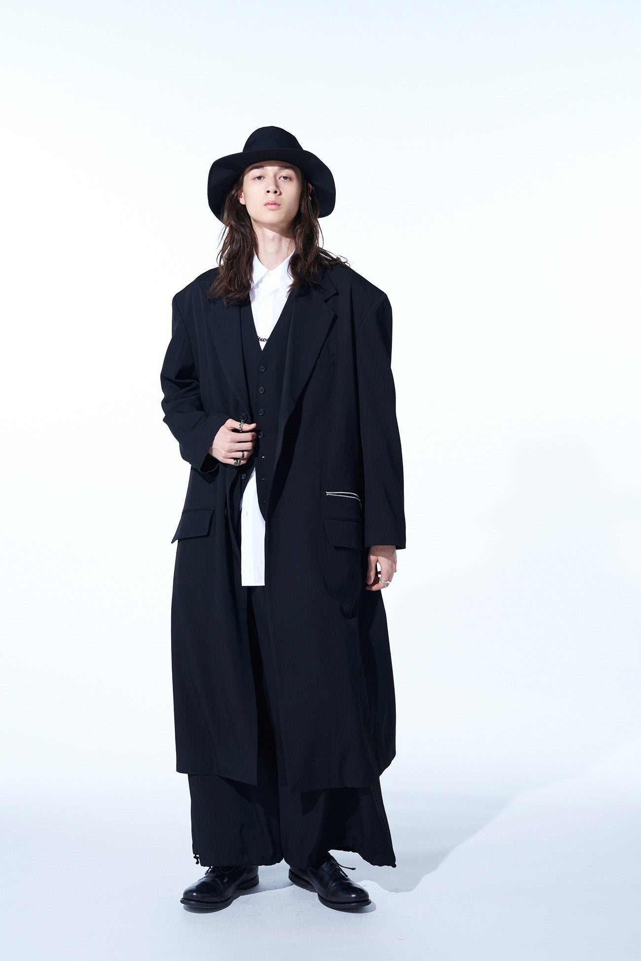 WASHER FINISHED WOOL GABARDINE OVERSIZED LONG JACKET WITH ZIPPER POCKETS