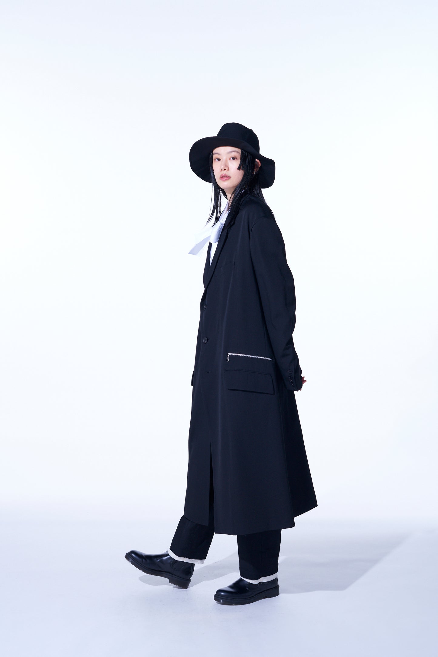 WASHER FINISHED WOOL GABARDINE OVERSIZED LONG JACKET WITH ZIPPER POCKETS