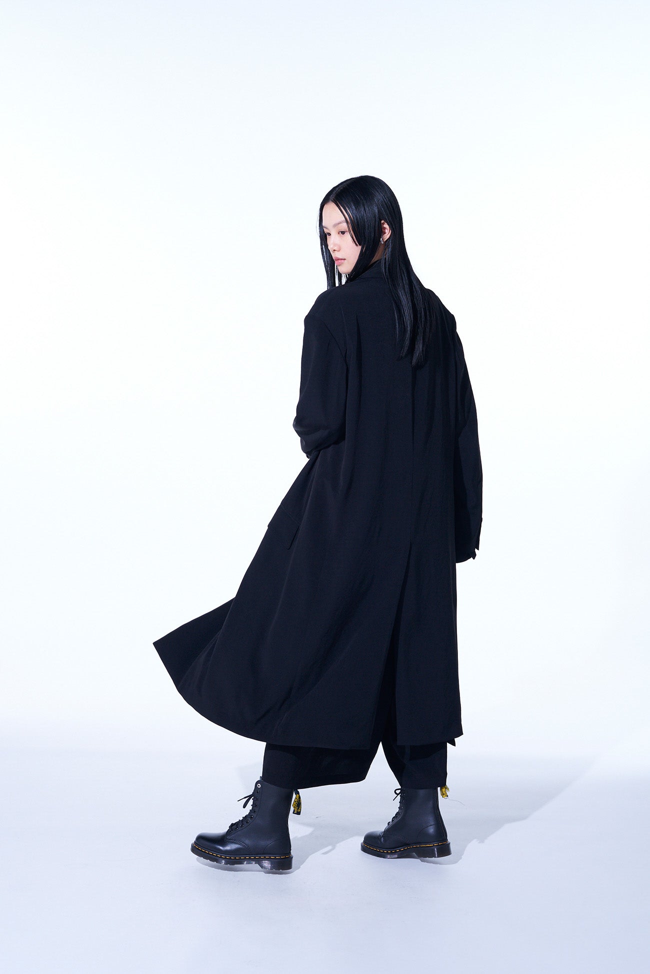 CREPE DE CHINE OVERSIZED NOTCHED LAPEL LONG JACKET