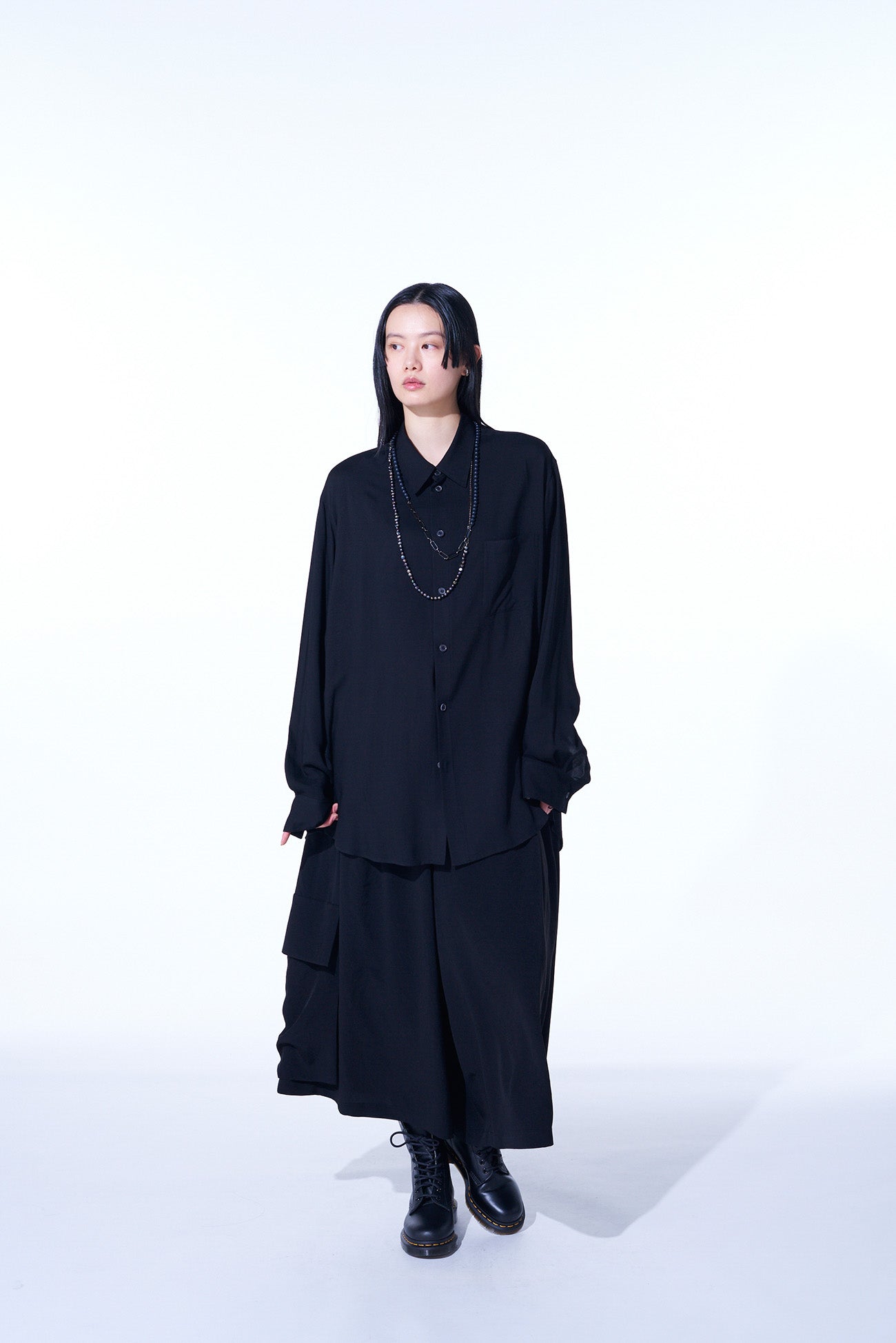 CREPE DE CHINE CROPPED WIDE PANTS WITH GUSSETED FLAP POCKET