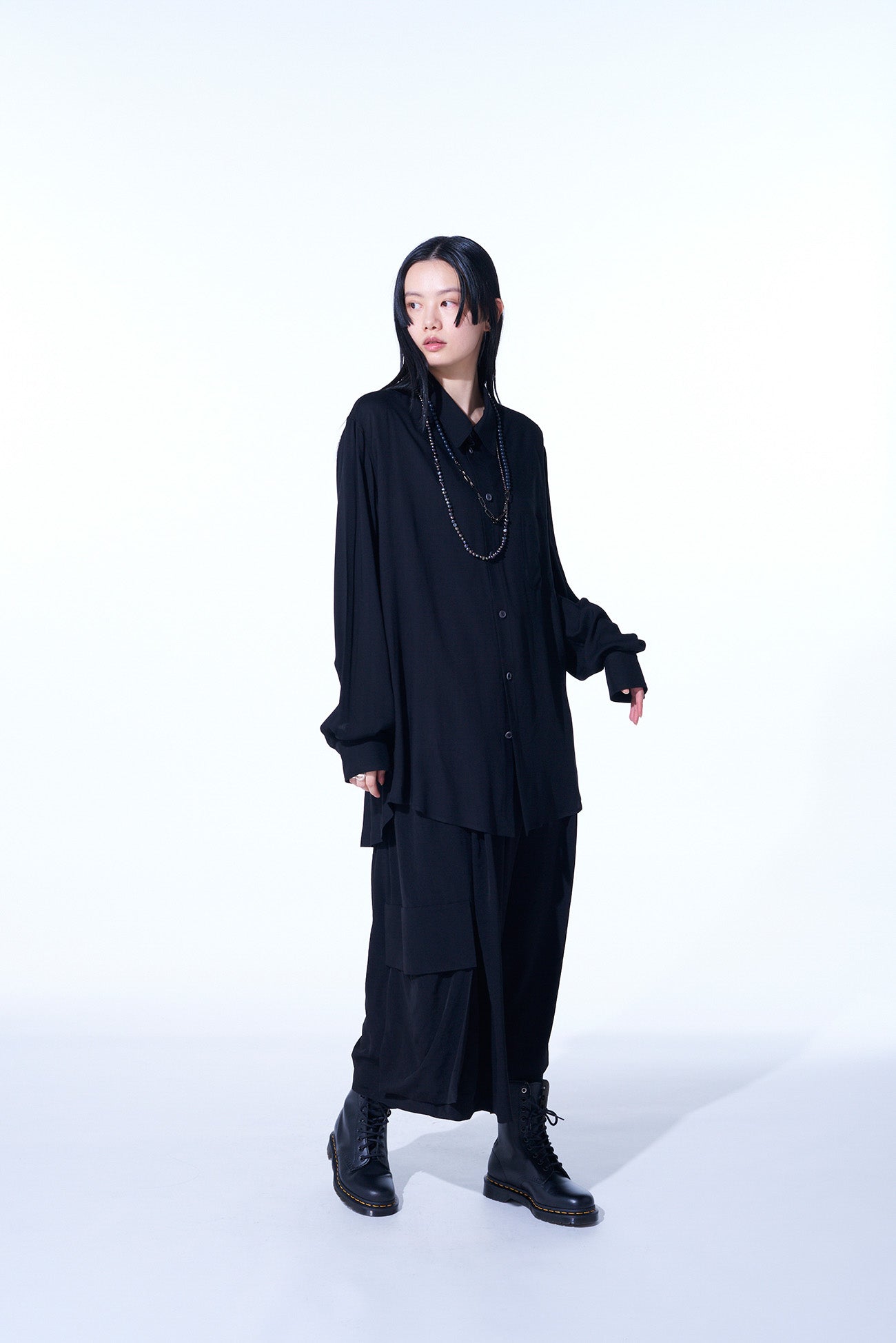 CREPE DE CHINE CROPPED WIDE PANTS WITH GUSSETED FLAP POCKET