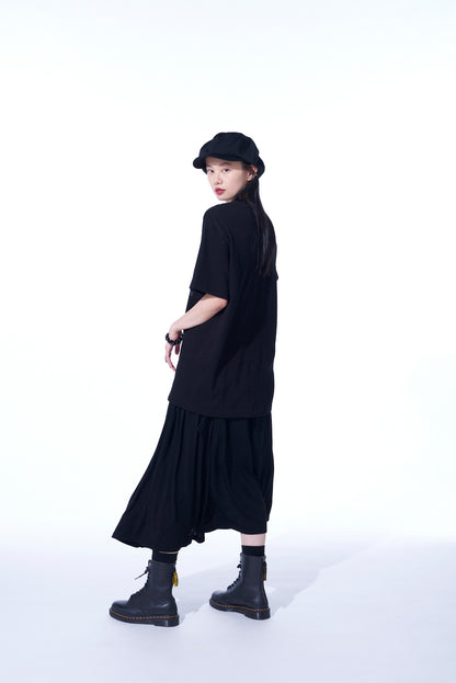 「BLACK IS MODEST」MESSAGE T-SHIRT