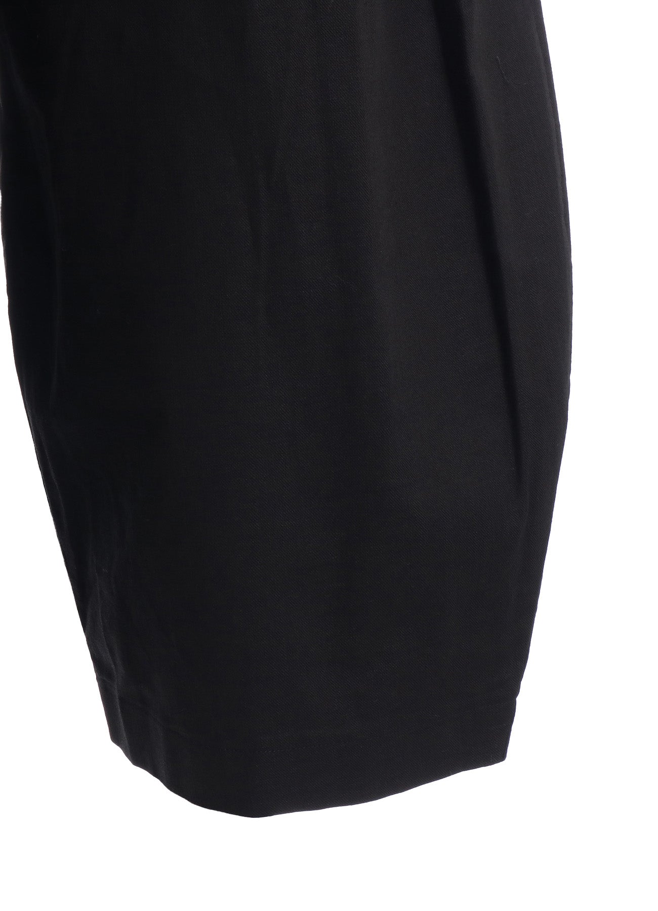 C/L UNEVEN THREAD SERGE TUCK PANTS
