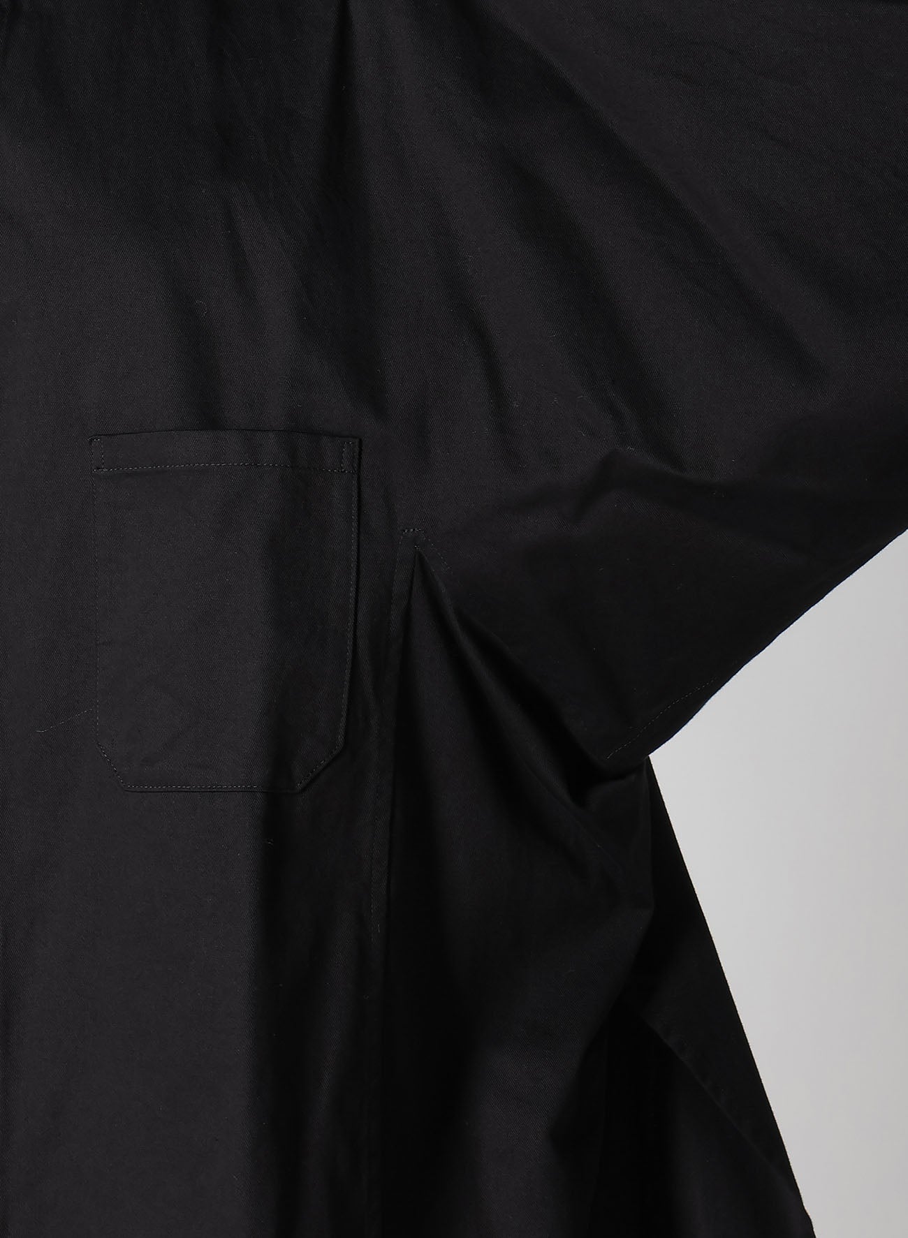 [Y's BORN PRODUCT] COTTON TWILL DEFORMED SLEEVE SHIRT