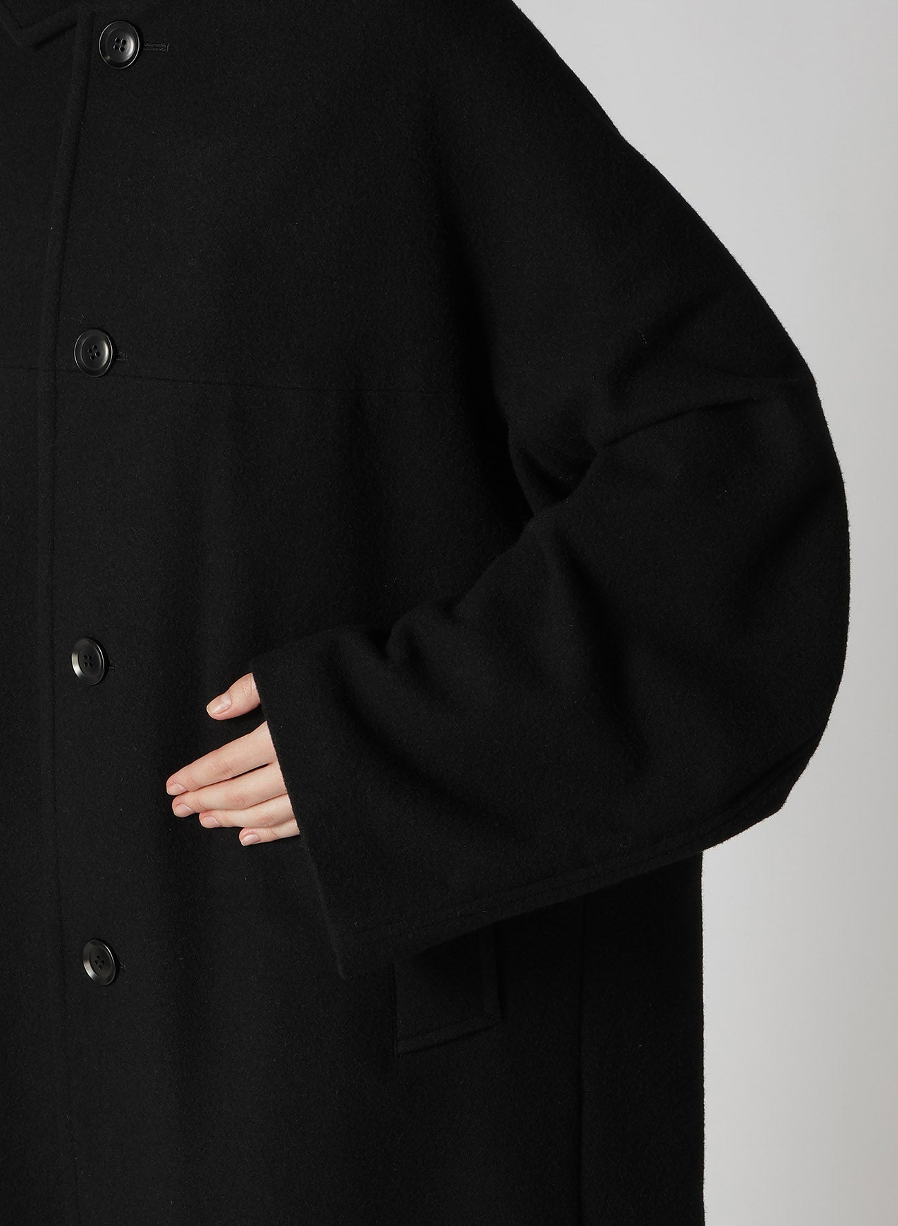 【11/15 12:00(JST) Release】AIRY MOSSER LONG CAPE COAT