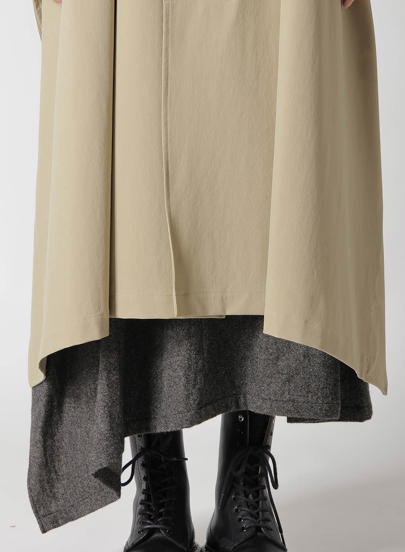 MATTE NYLON WEATHER CAPE