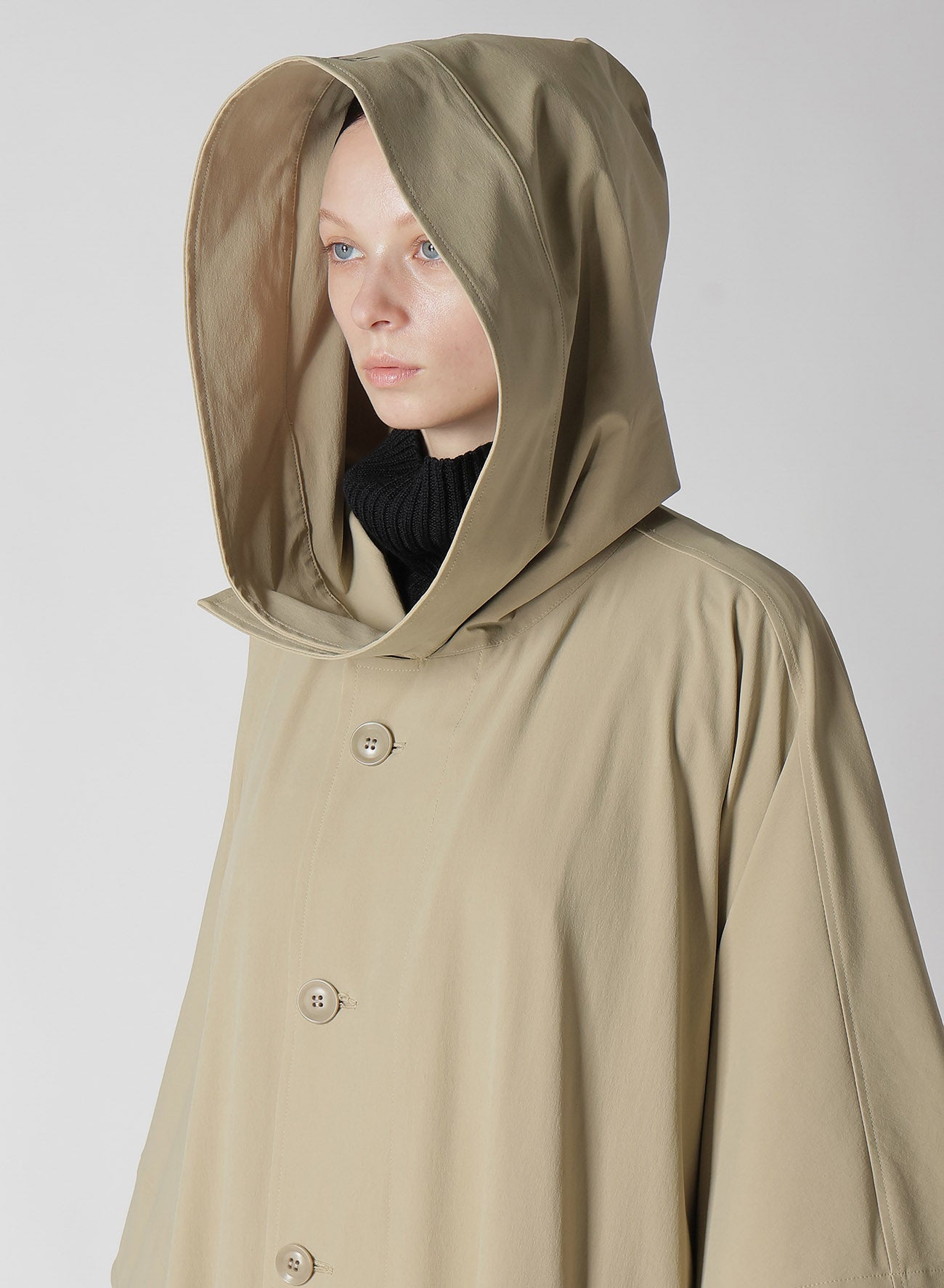 MATTE NYLON WEATHER CAPE