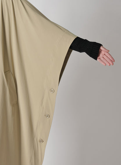 MATTE NYLON WEATHER CAPE