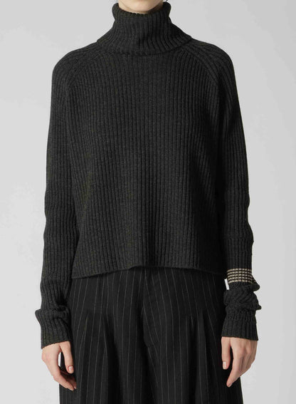 WOOL RIB TURTLE NECK PULLOVER