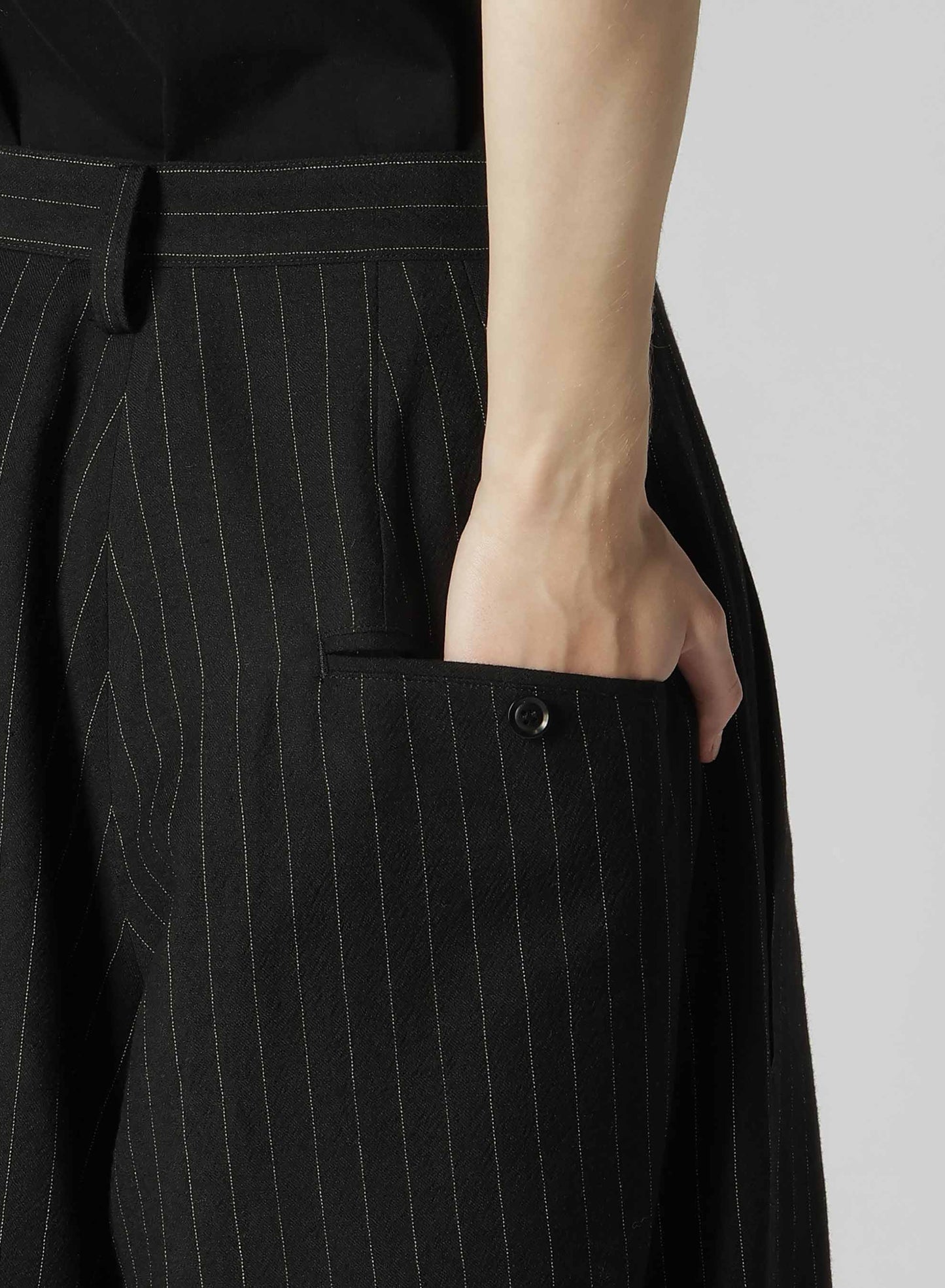 WOOL STRIPE DOUBLE TUCK WIDE PANTS