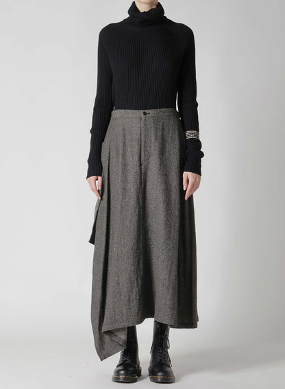 WOOL FLANNEL FLARE SKIRT