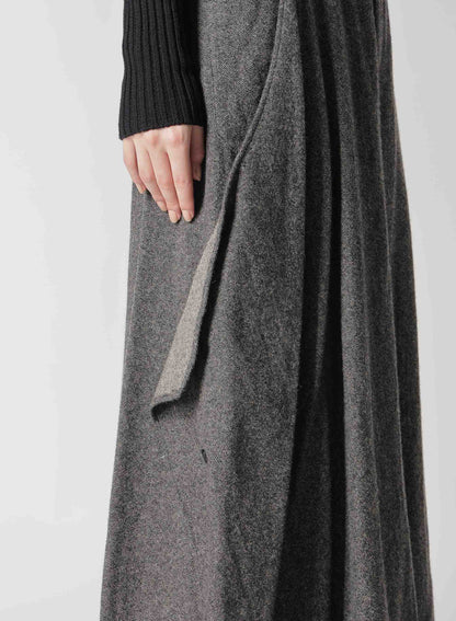 WOOL FLANNEL FLARE SKIRT