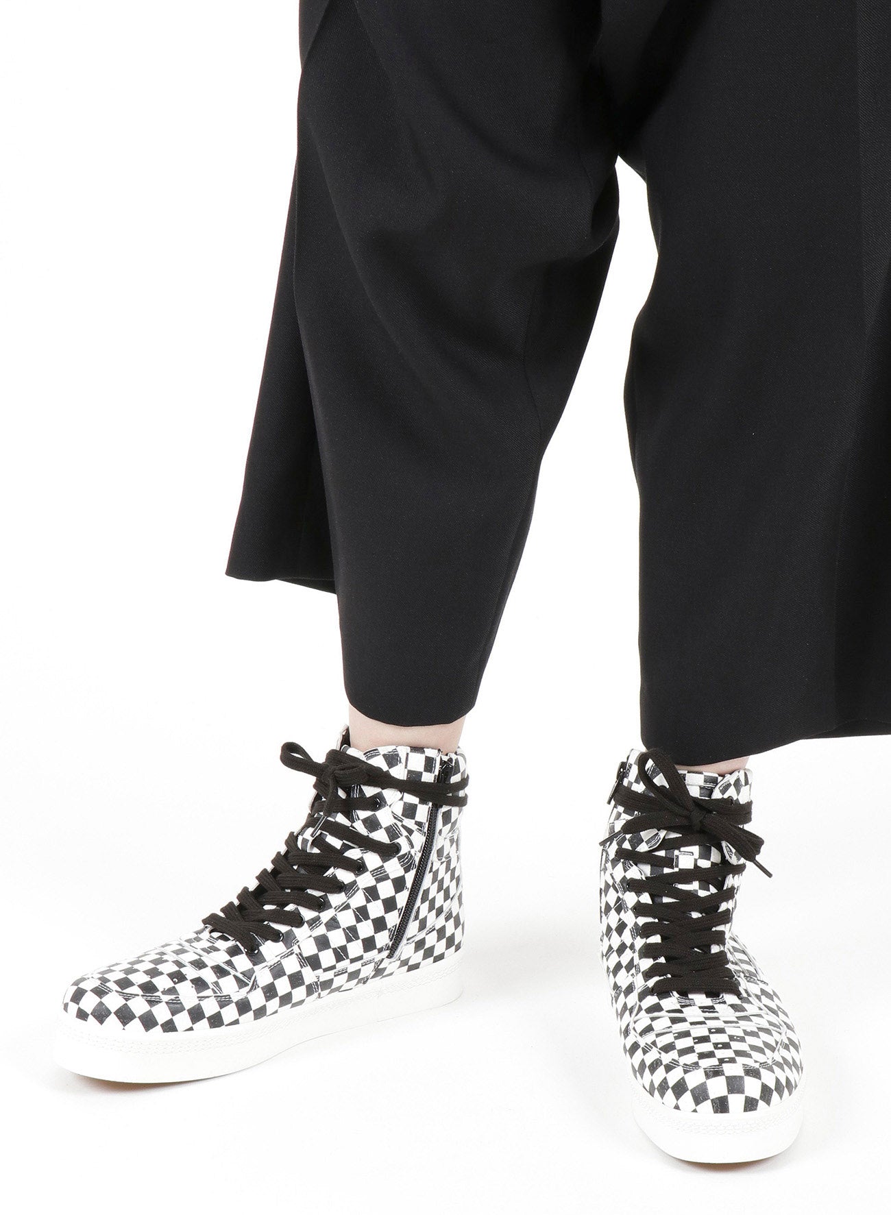 PLAID PATTERN LEATHER BASKET SHOES