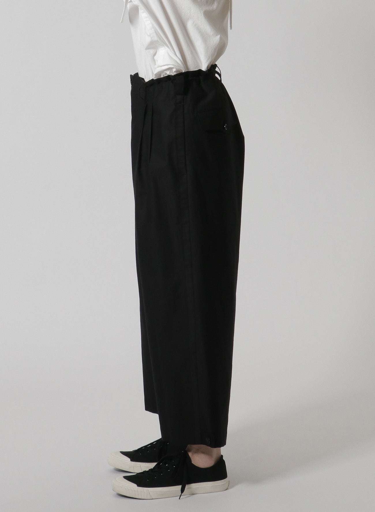 [Y's-Black Name]BLACK TWILL 2 TUCK PANTS WITH SIDE STRIP & TAB