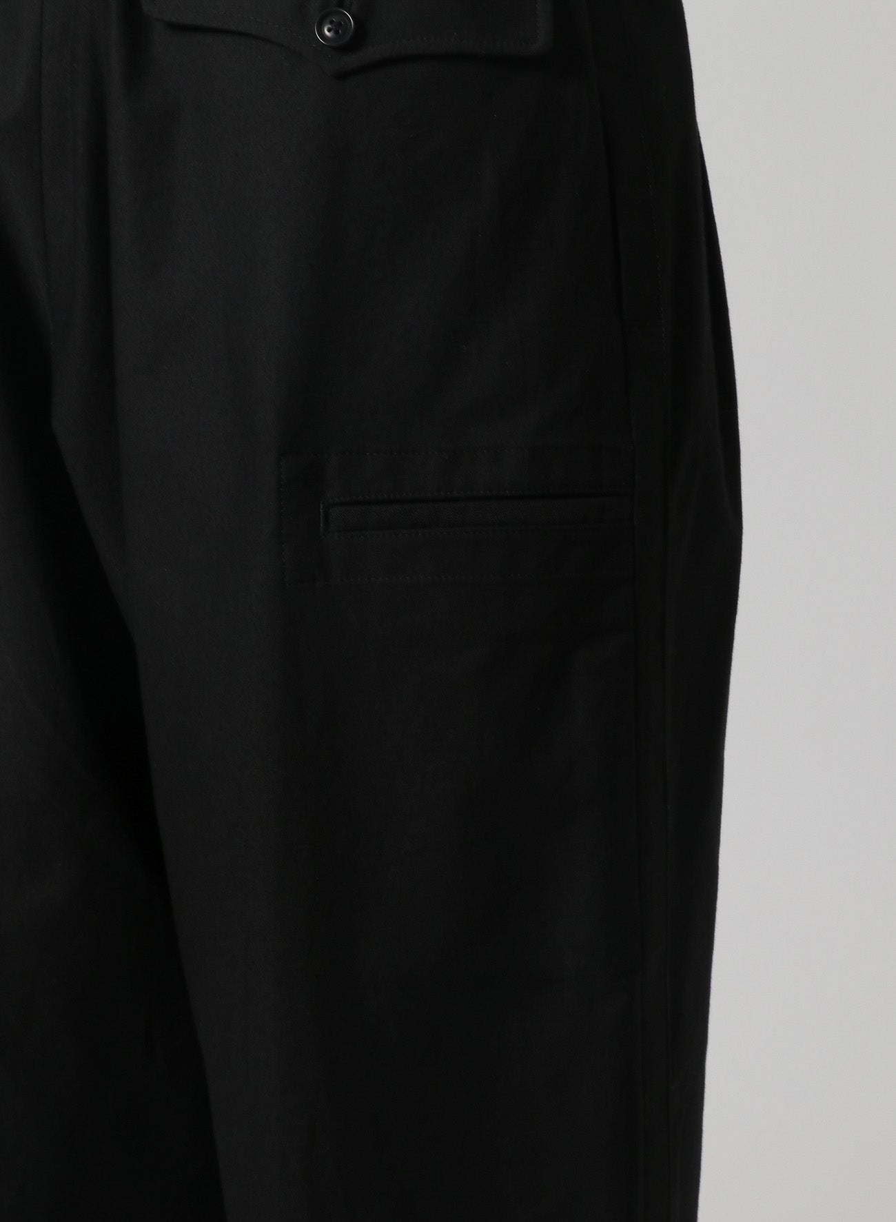 [Y's-Black Name]BLACK TWILL 2 TUCK PANTS WITH SIDE STRIP & TAB