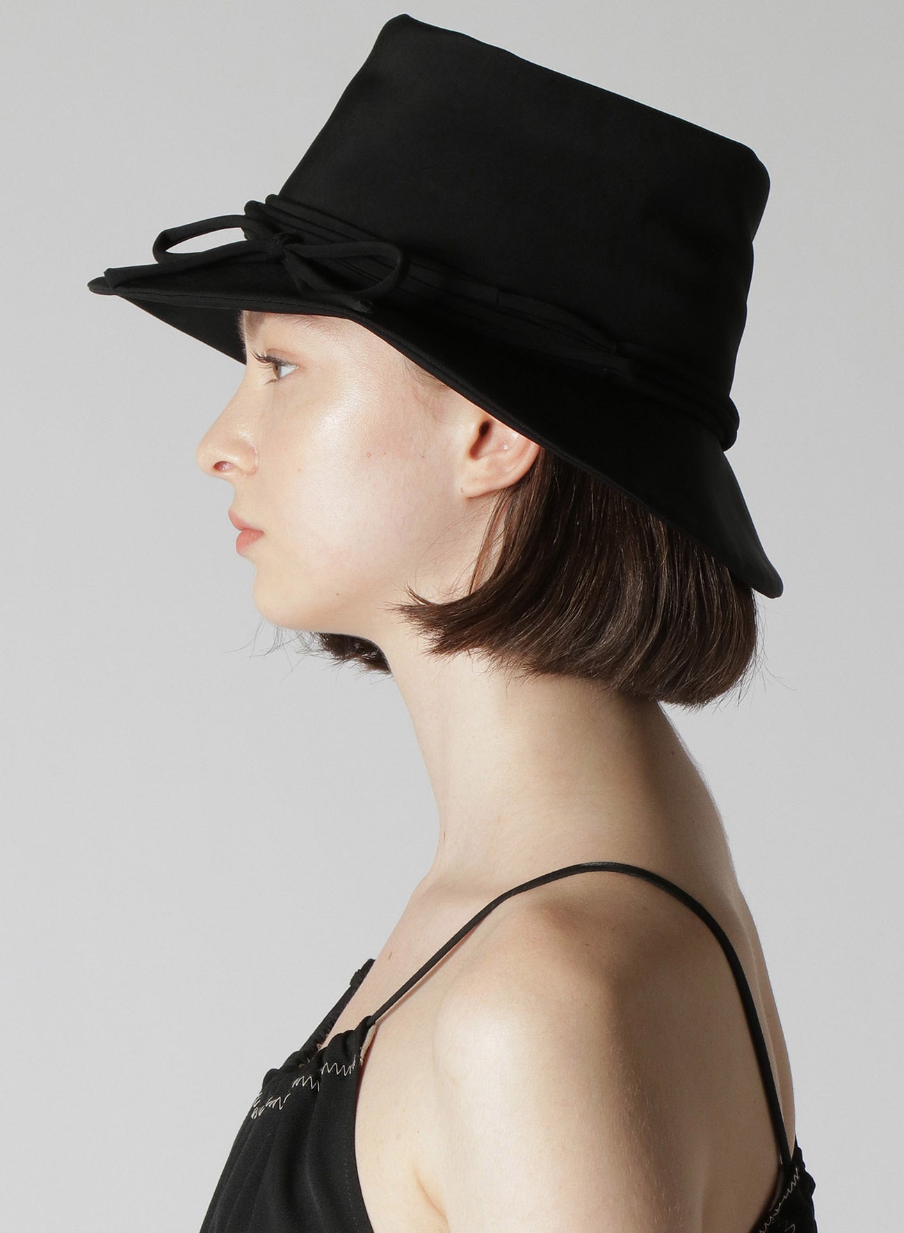 TRIACETATE POLYESTER CREPE de CHINE CLOCHE