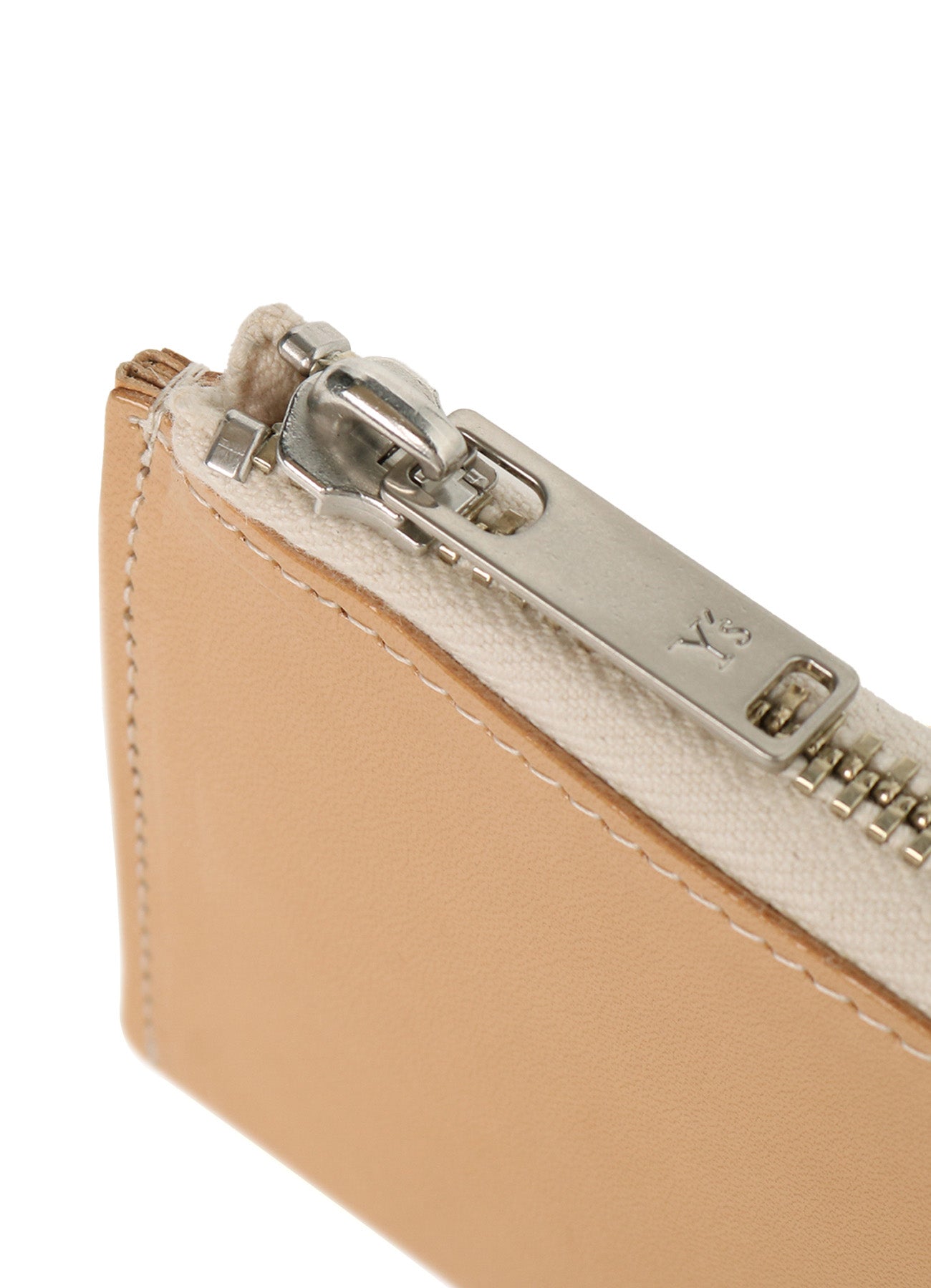 TANNED/ENAMEL-COATED LEATHER ZIPPERED CARD CASE