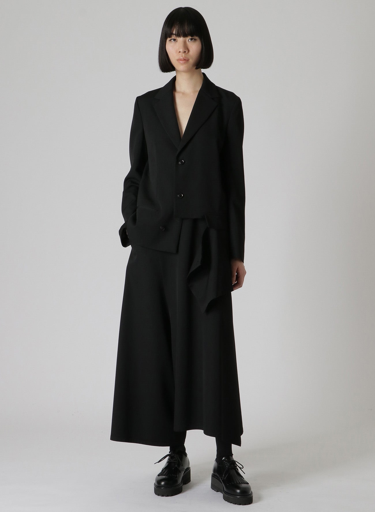 WOOL GABARDINE LEFT SLIT DETAIL JACKET