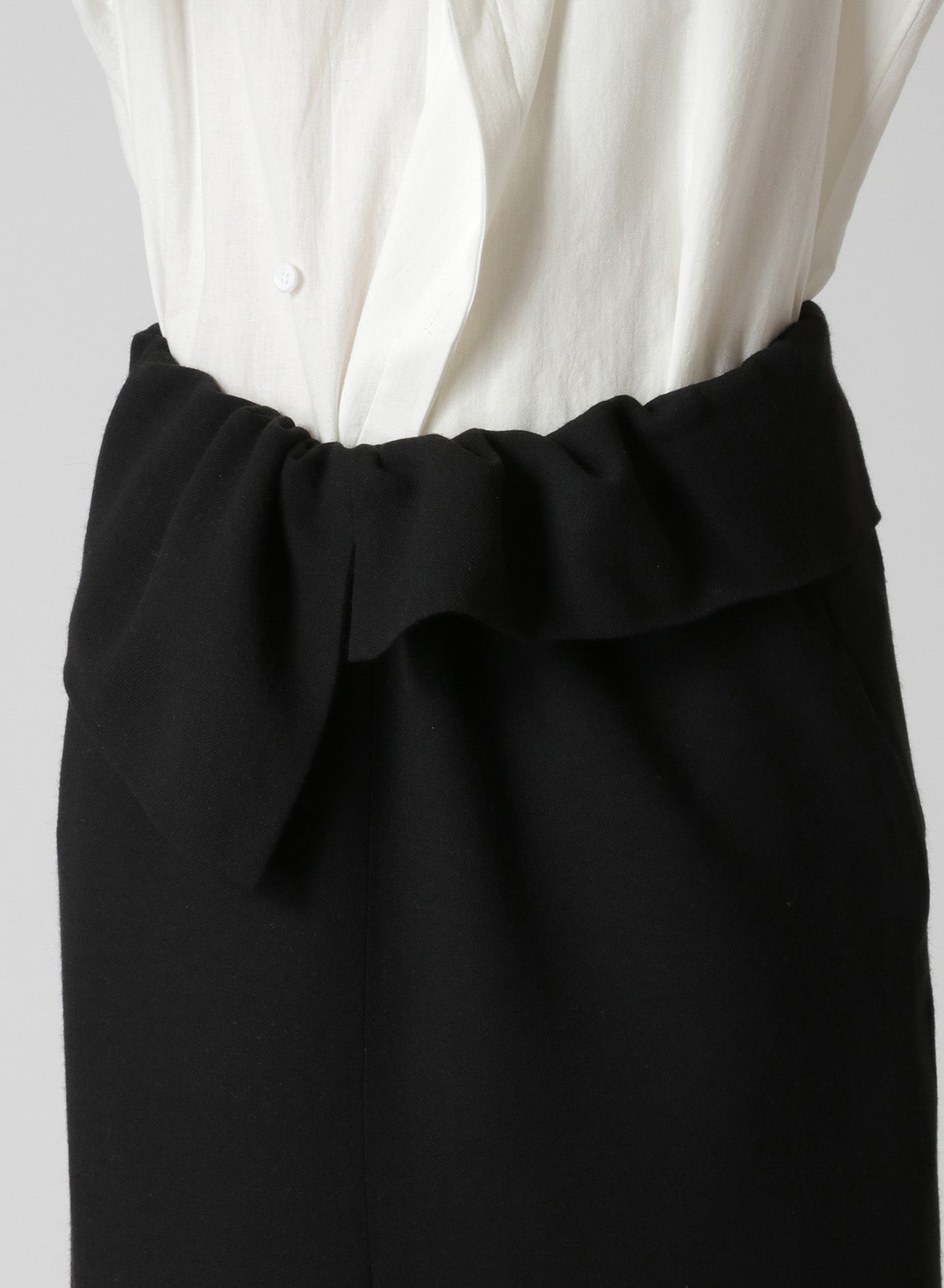 WASH-TREATED WOOL/RAYON ASYMMETRIC TUBE SKIRT