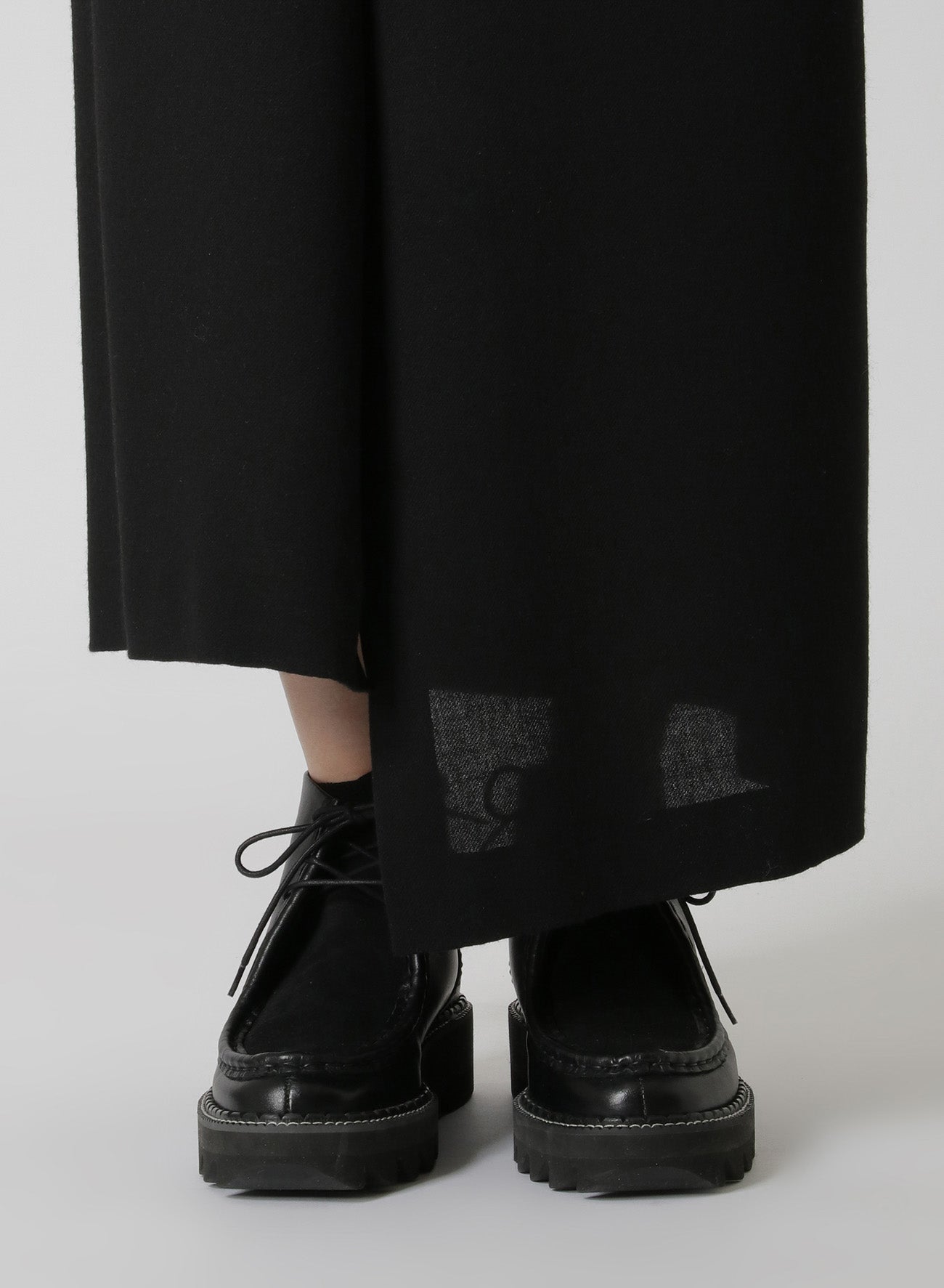 WASH-TREATED WOOL/RAYON ASYMMETRIC TUBE SKIRT