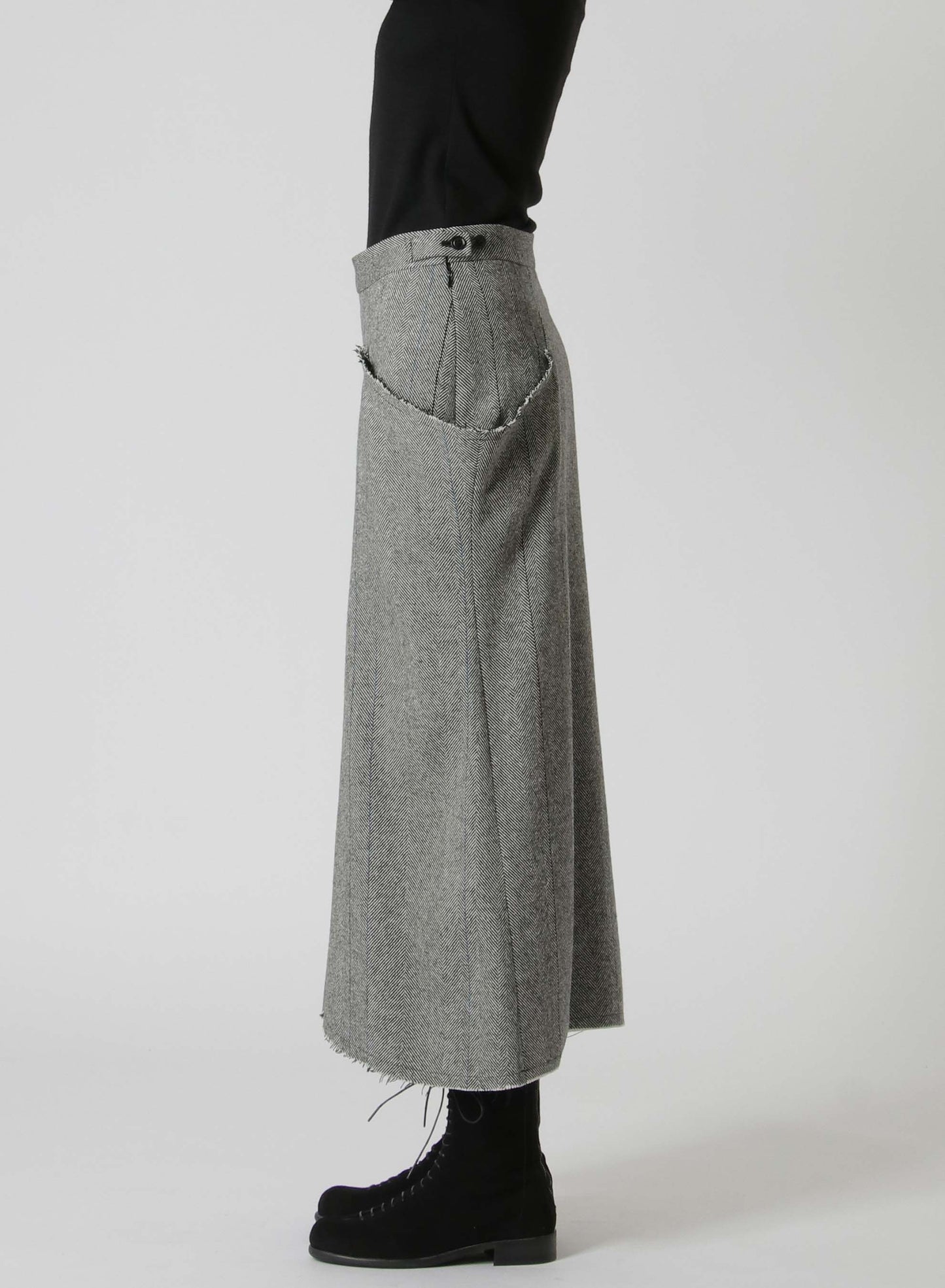 WOOL TWEED HERRINGBONE LONG POCKET SKIRT